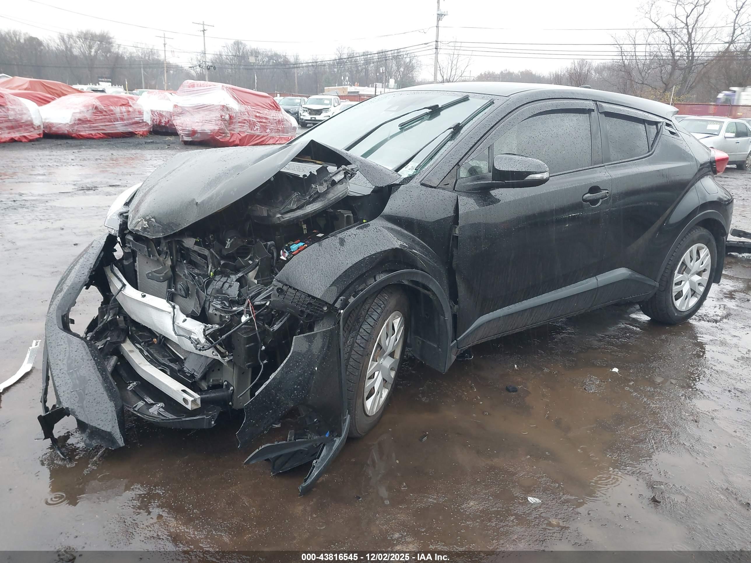 TOYOTA C-HR image 6