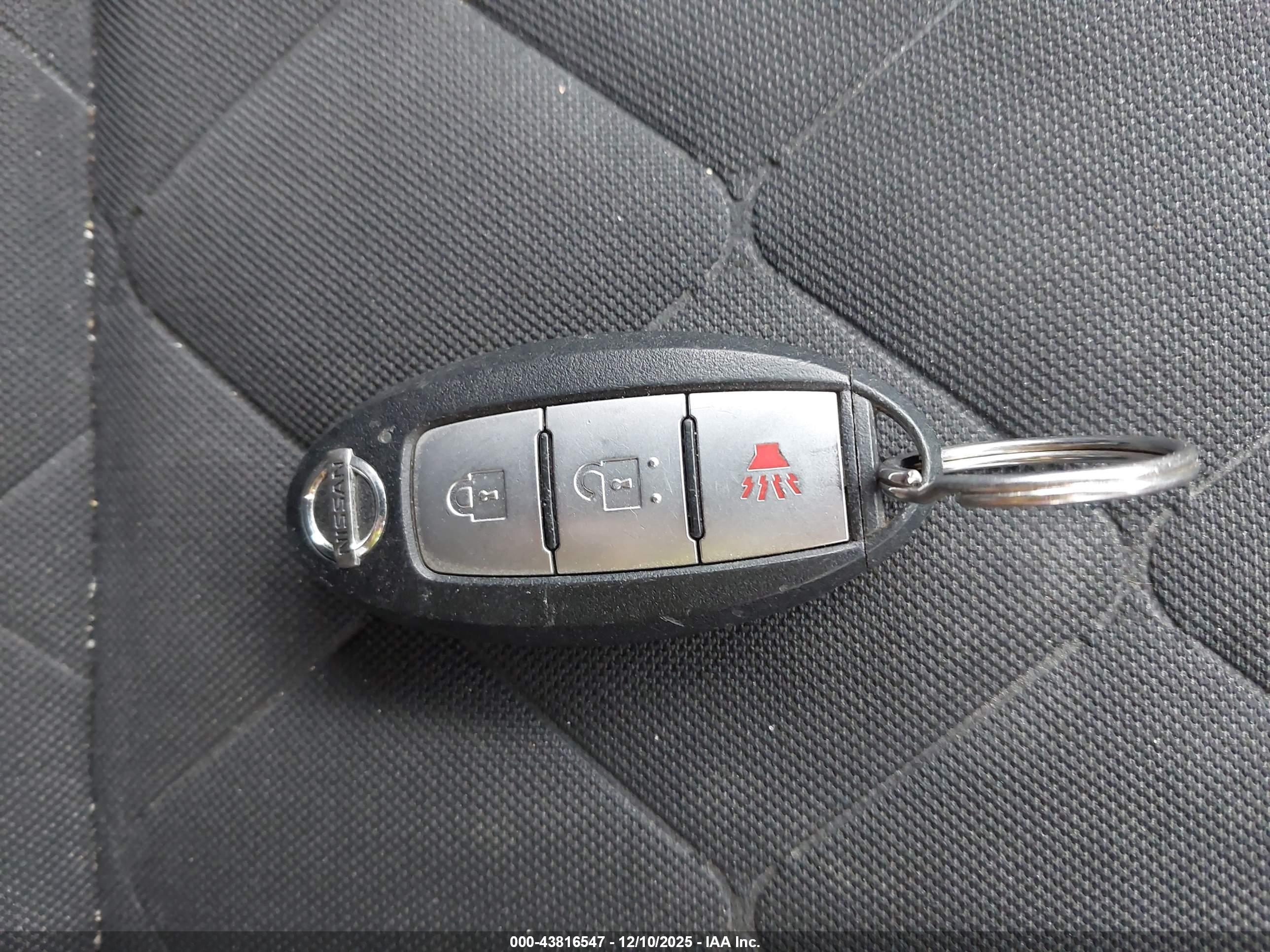 NISSAN KICKS image 11