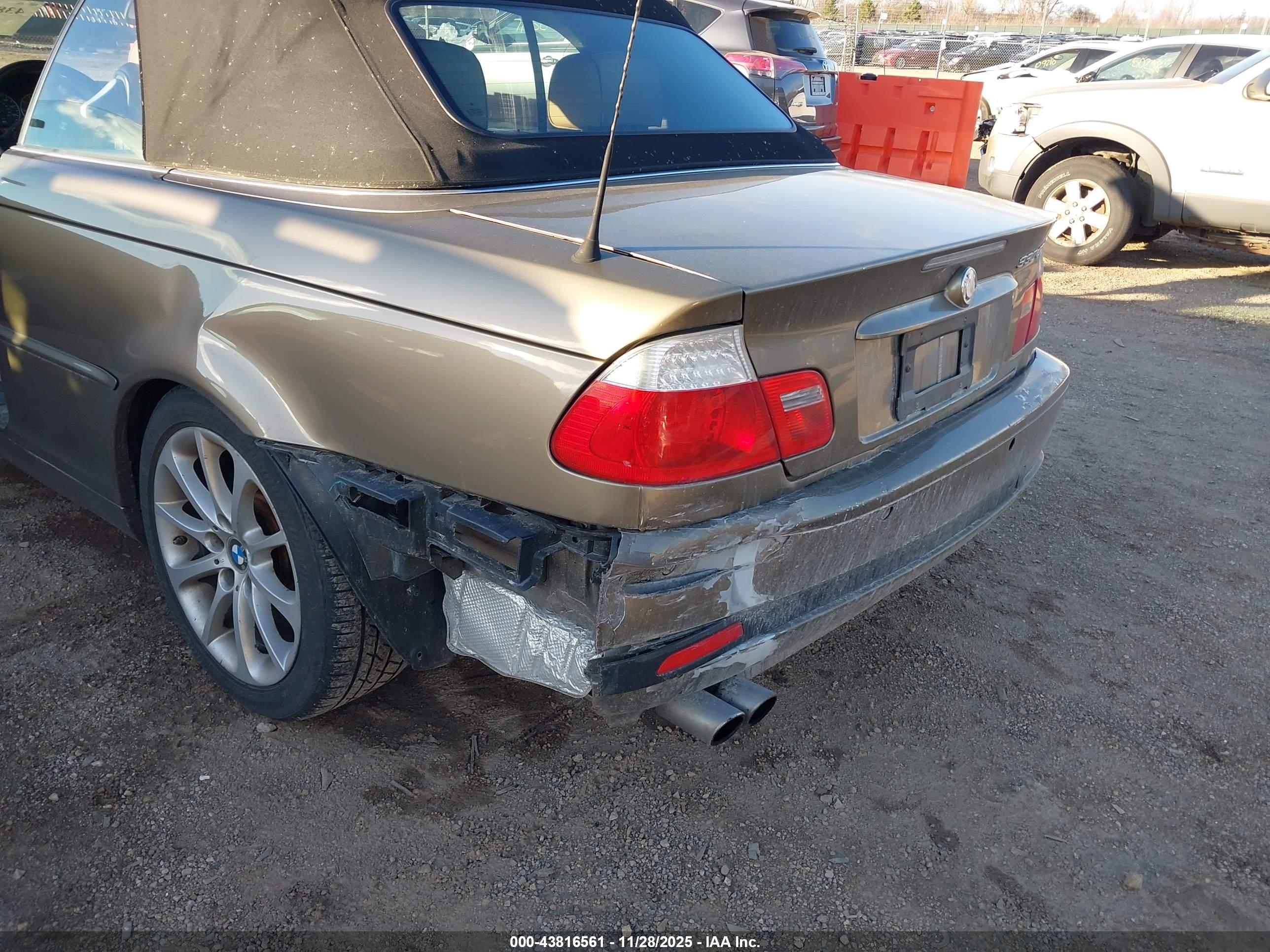 BMW 330CI image 6