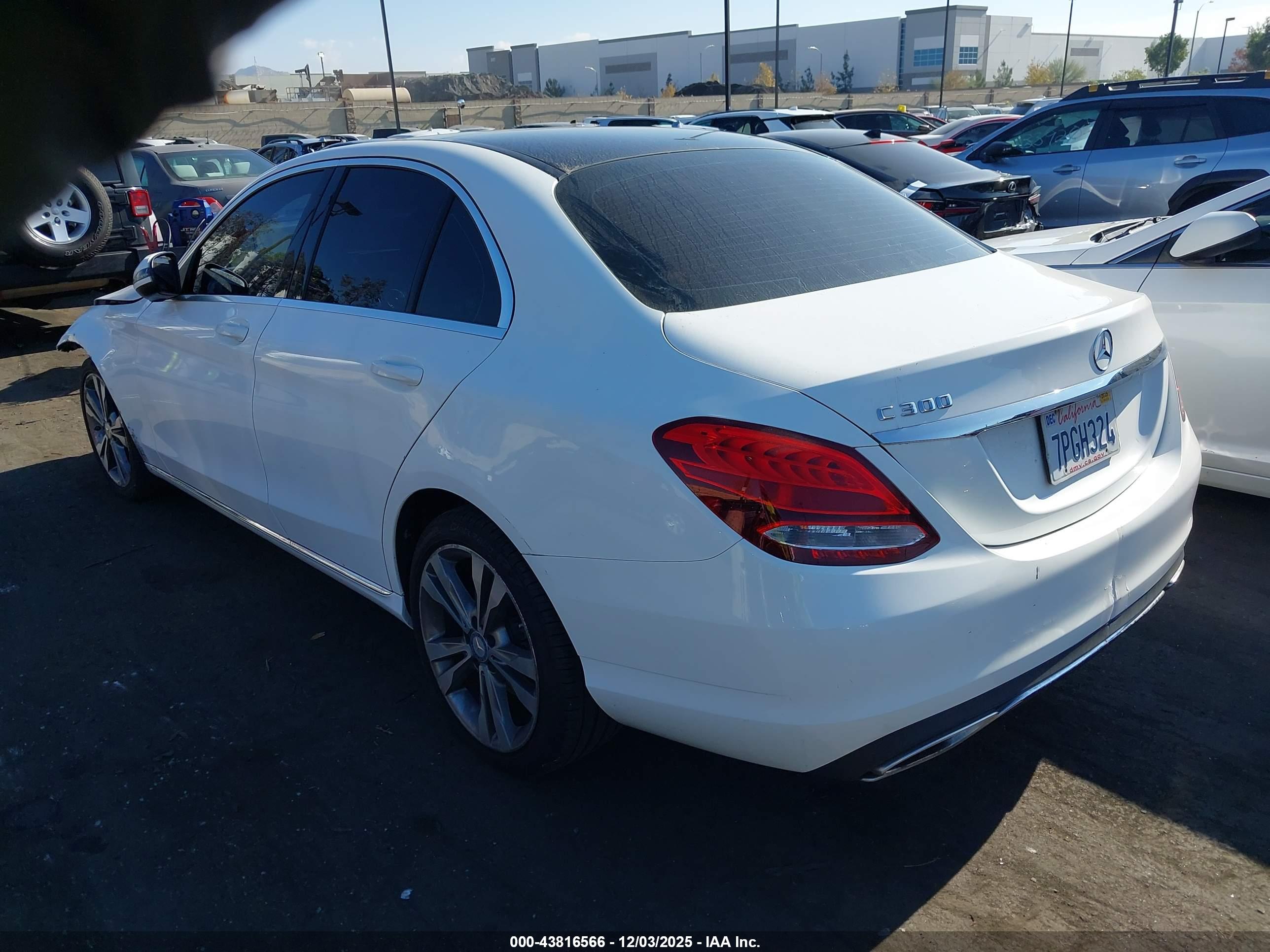 MERCEDES-BENZ C image 3