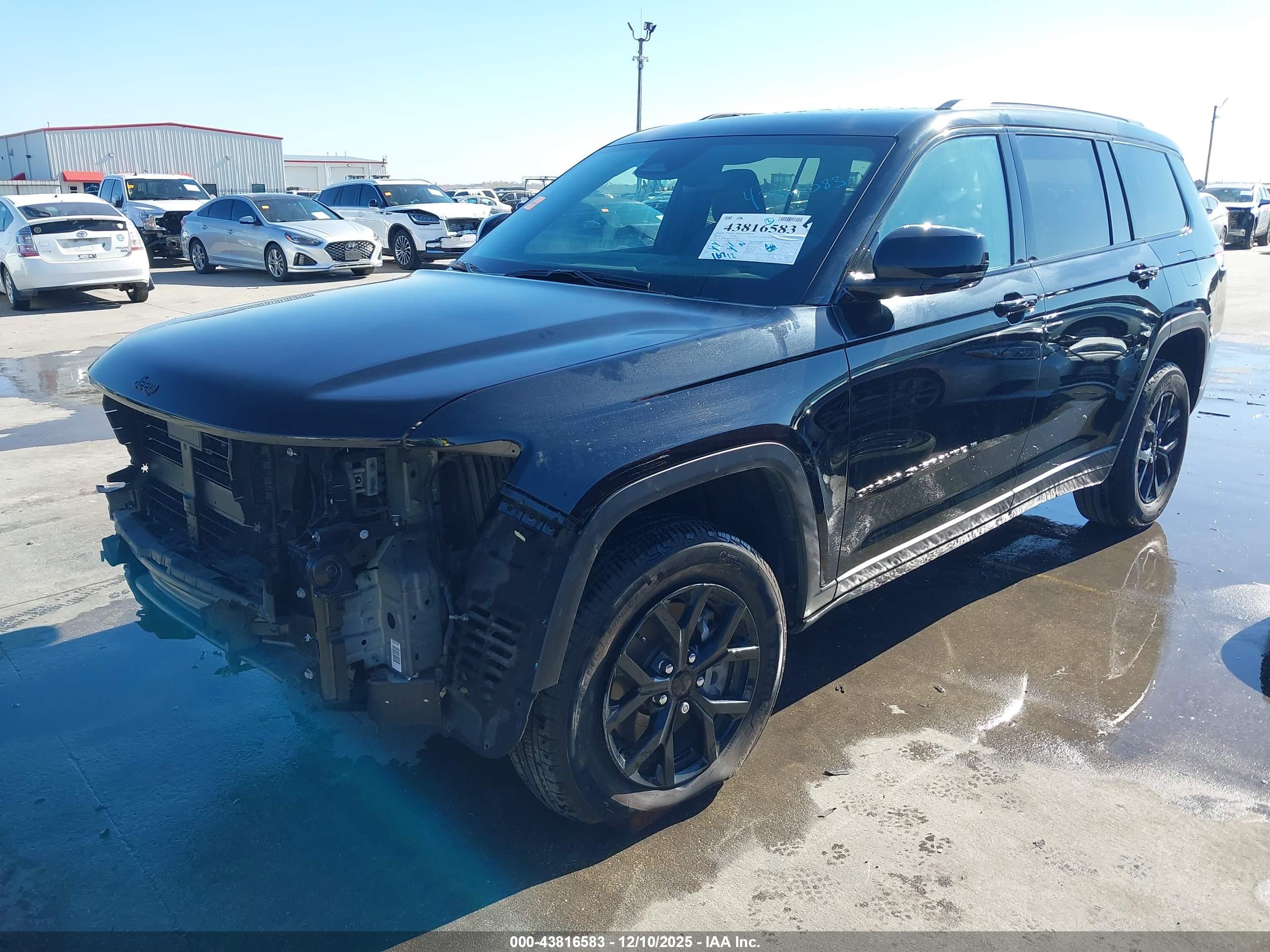 JEEP GRAND image 2