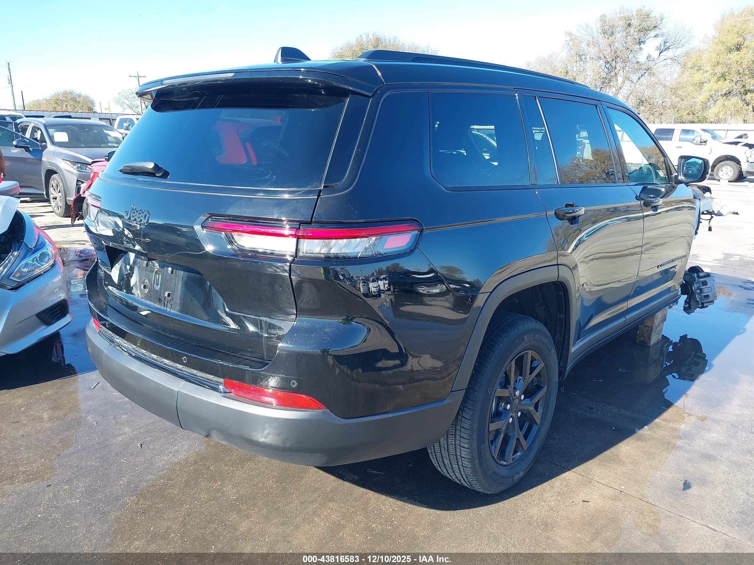 JEEP GRAND image 4