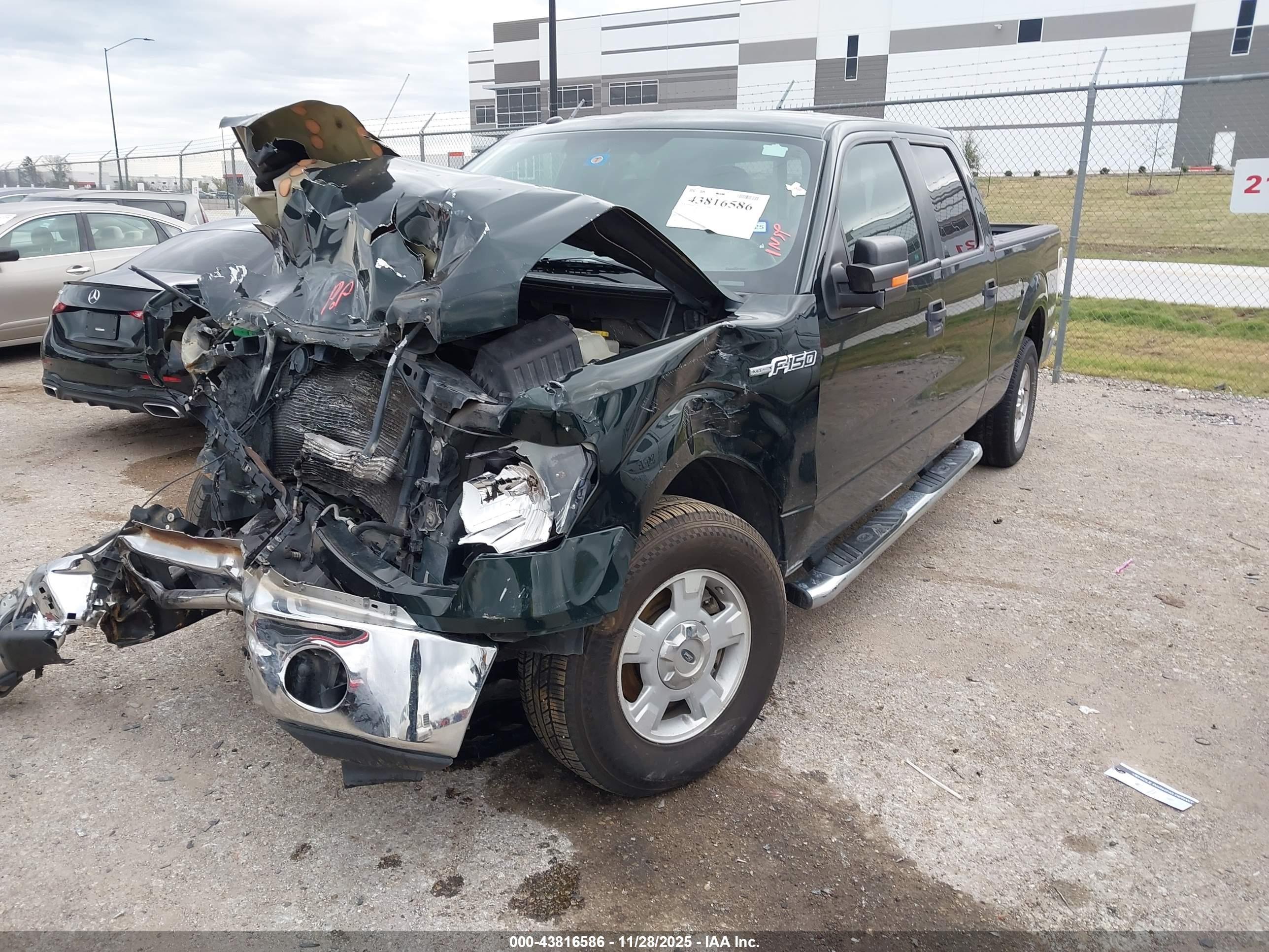 FORD F-150 image 2