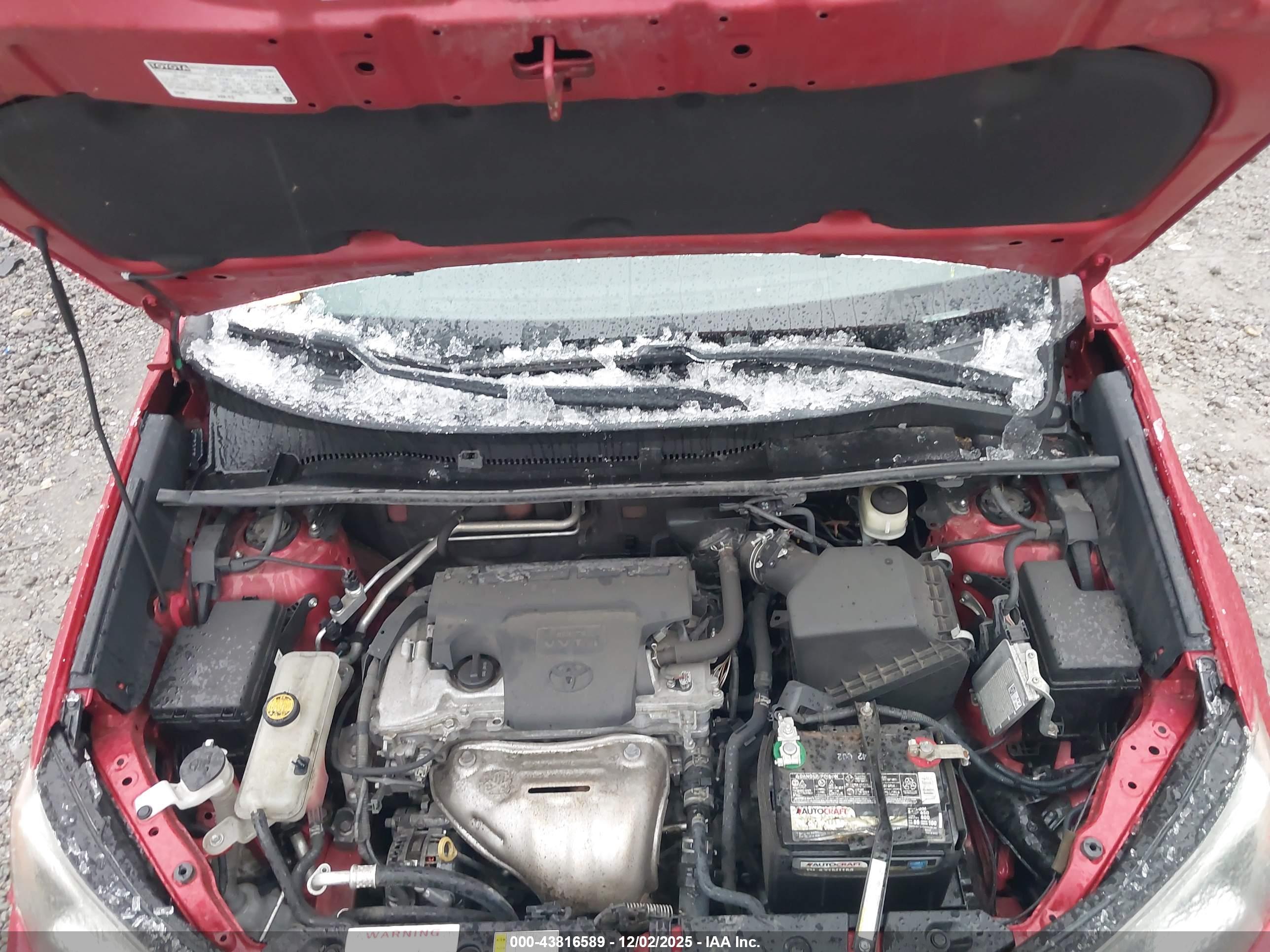 TOYOTA RAV4 image 10