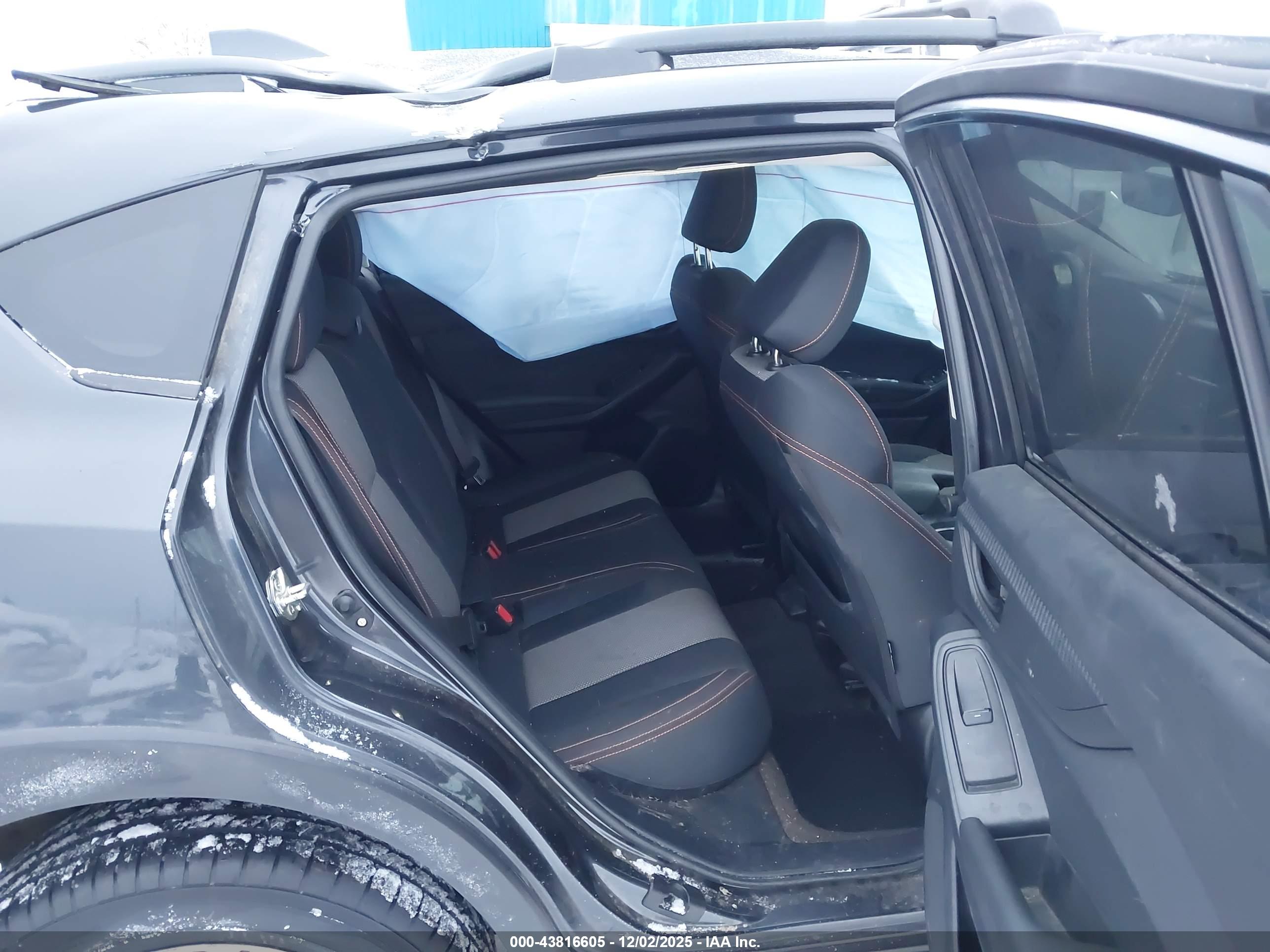 SUBARU CROSSTREK image 8