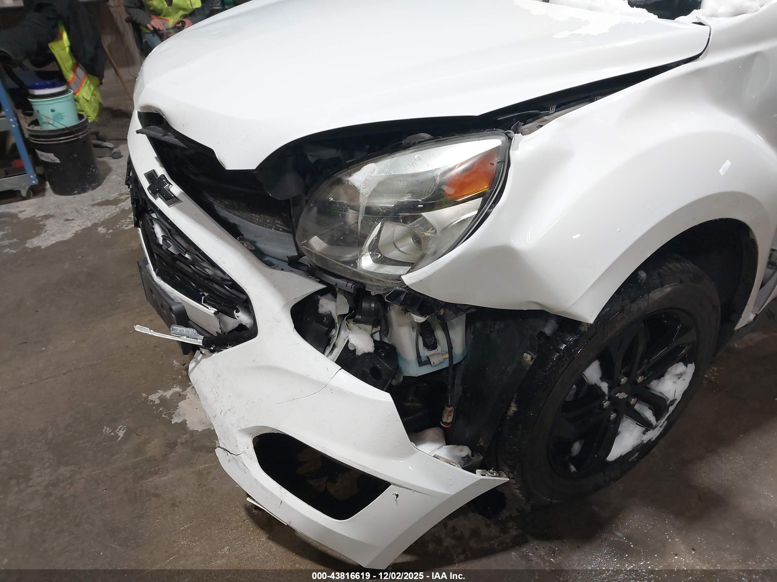 CHEVROLET EQUINOX image 6