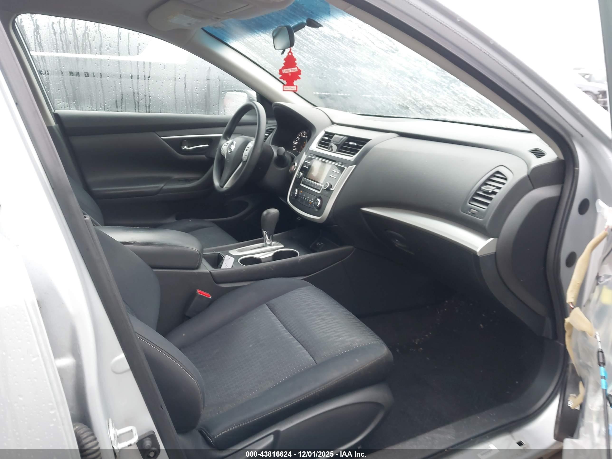 NISSAN ALTIMA image 5