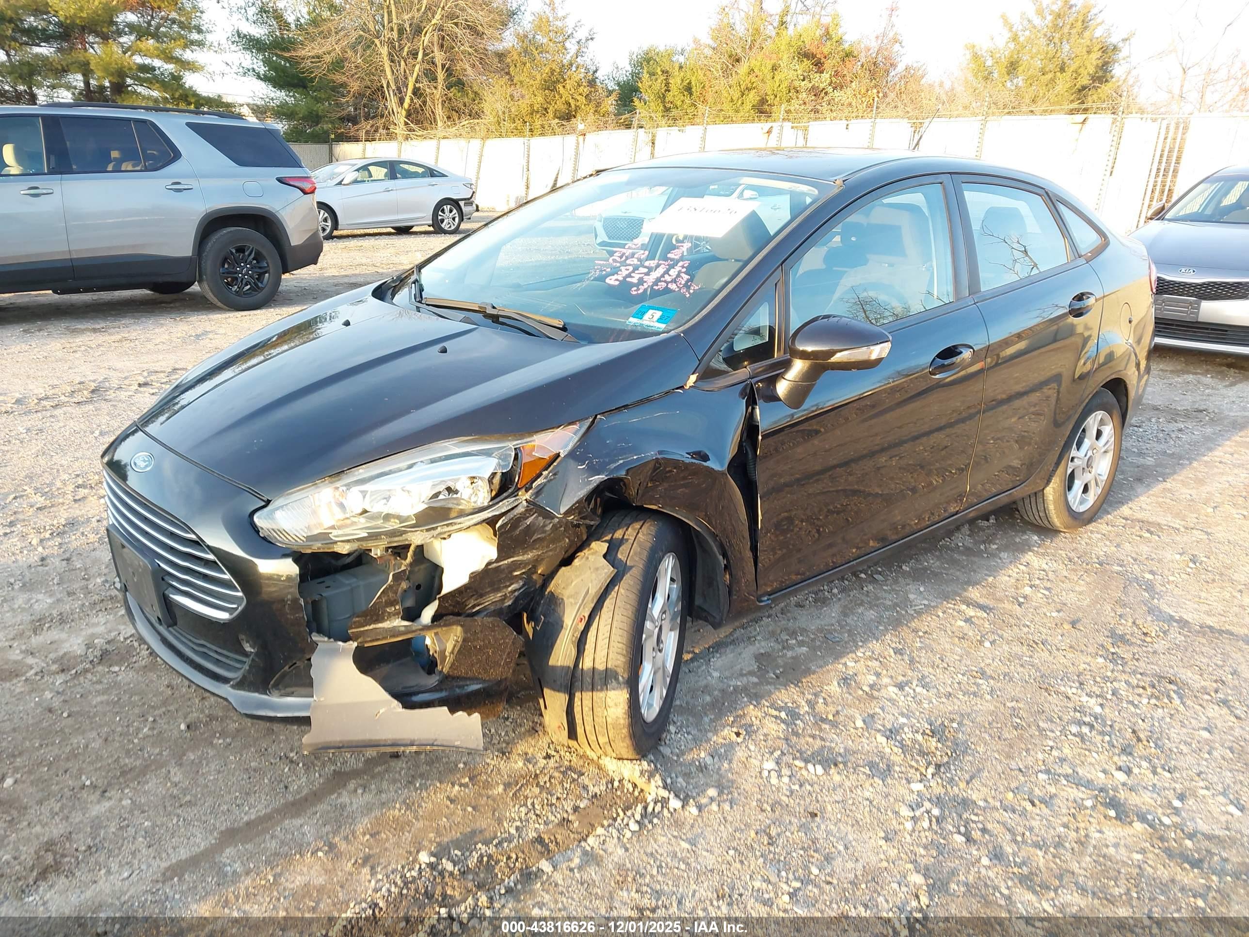 FORD FIESTA image 2