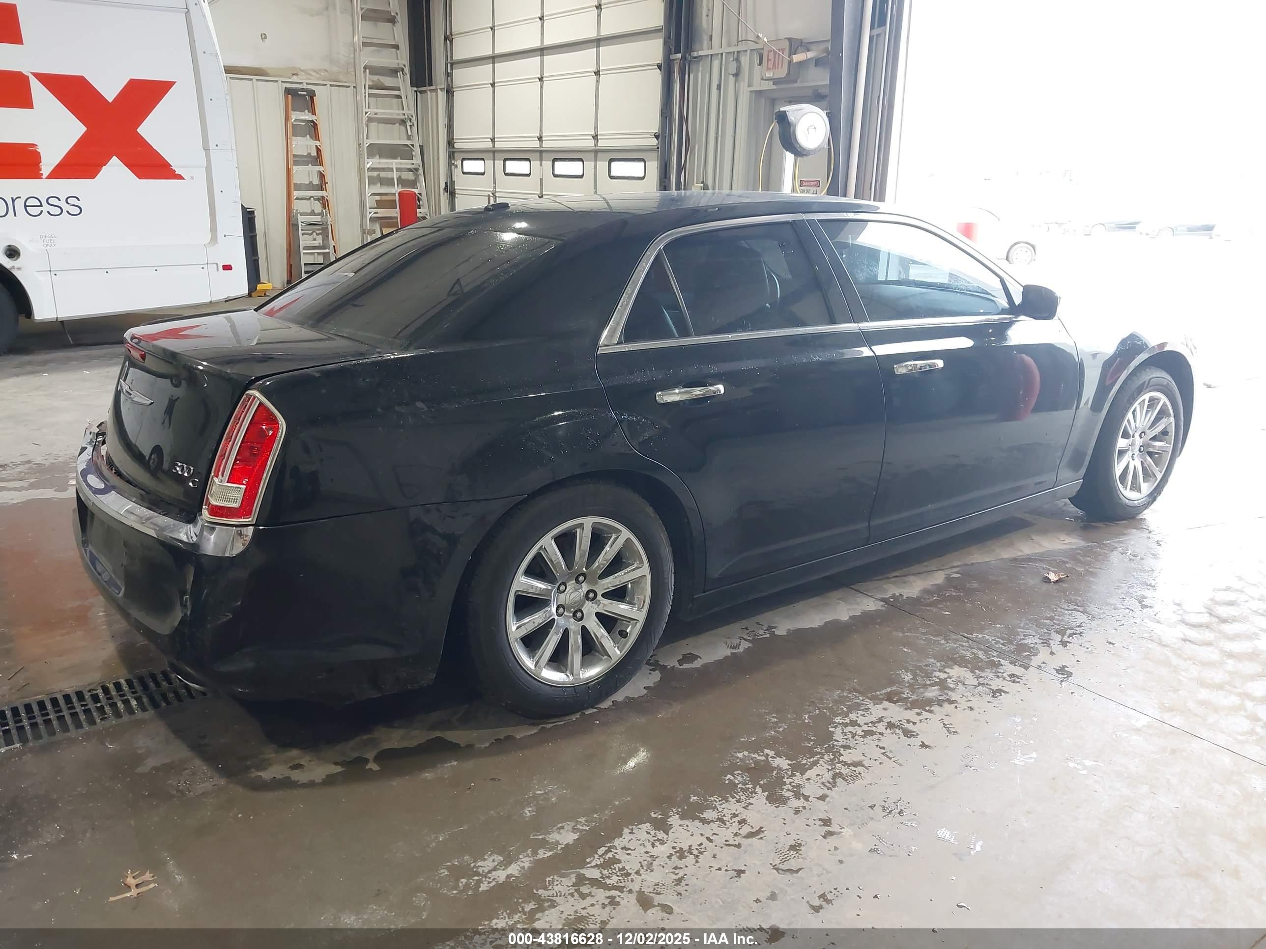 CHRYSLER 300C image 4