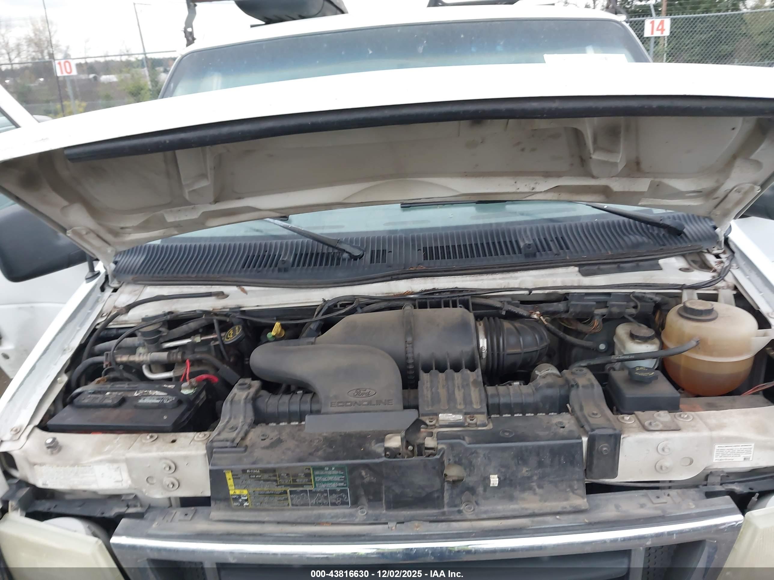 FORD E-350 image 10