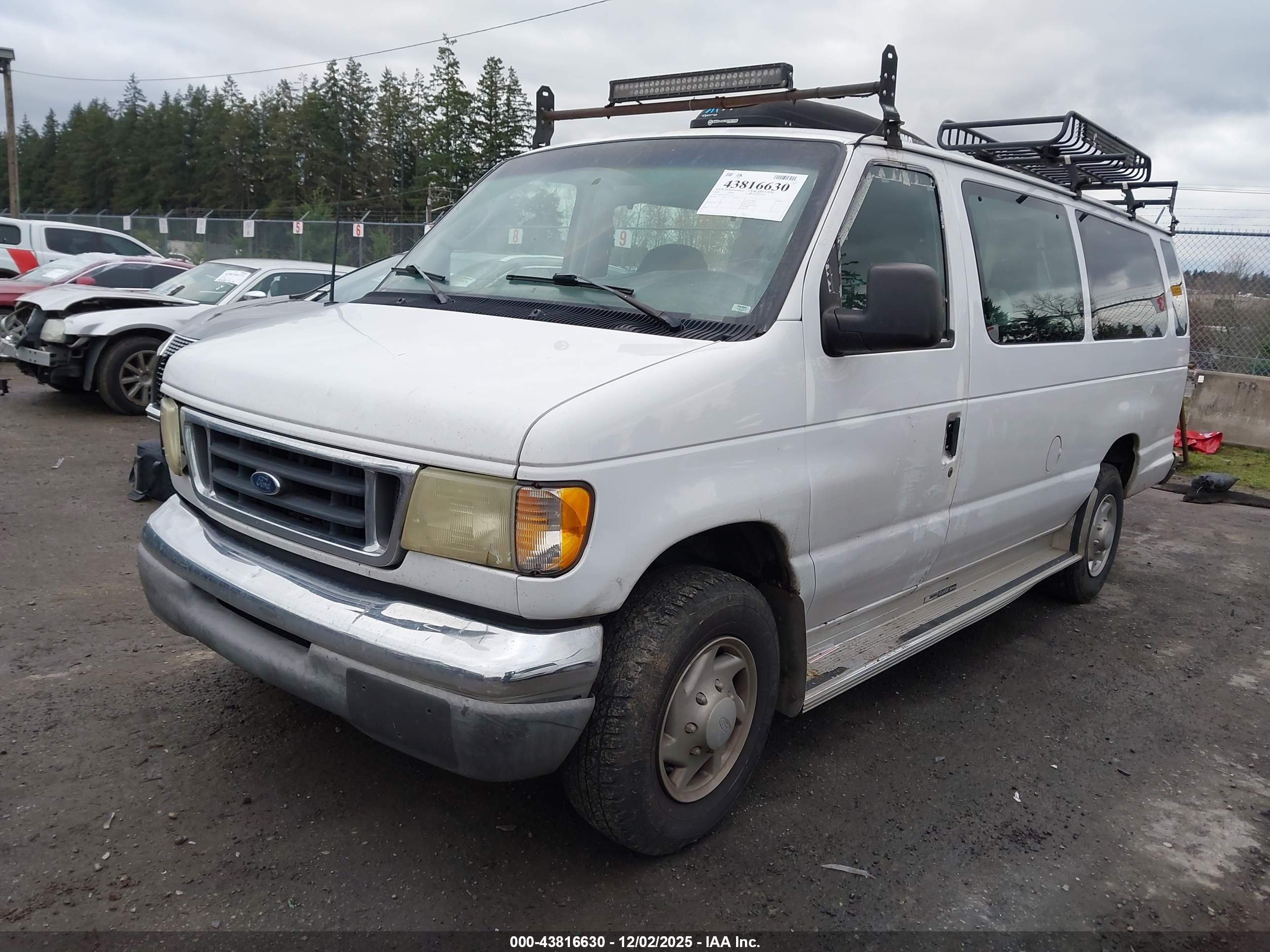 FORD E-350 image 2