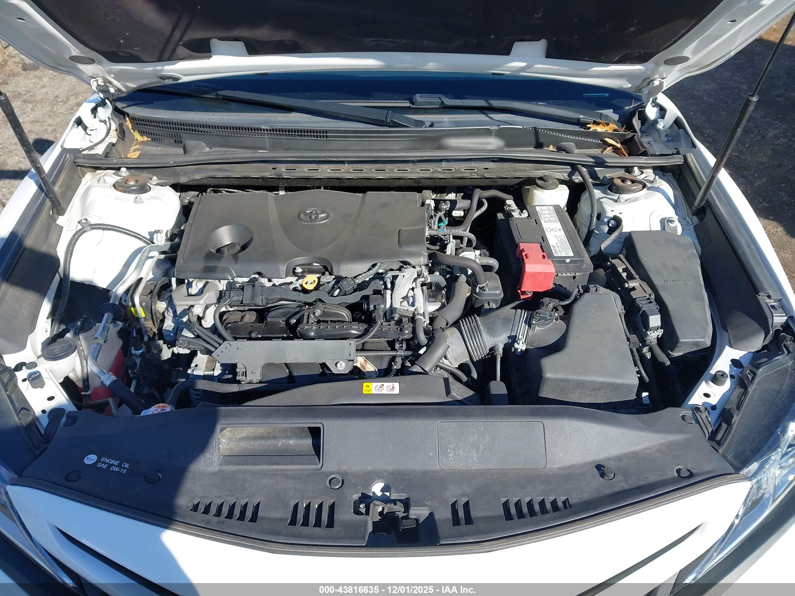 TOYOTA CAMRY image 10