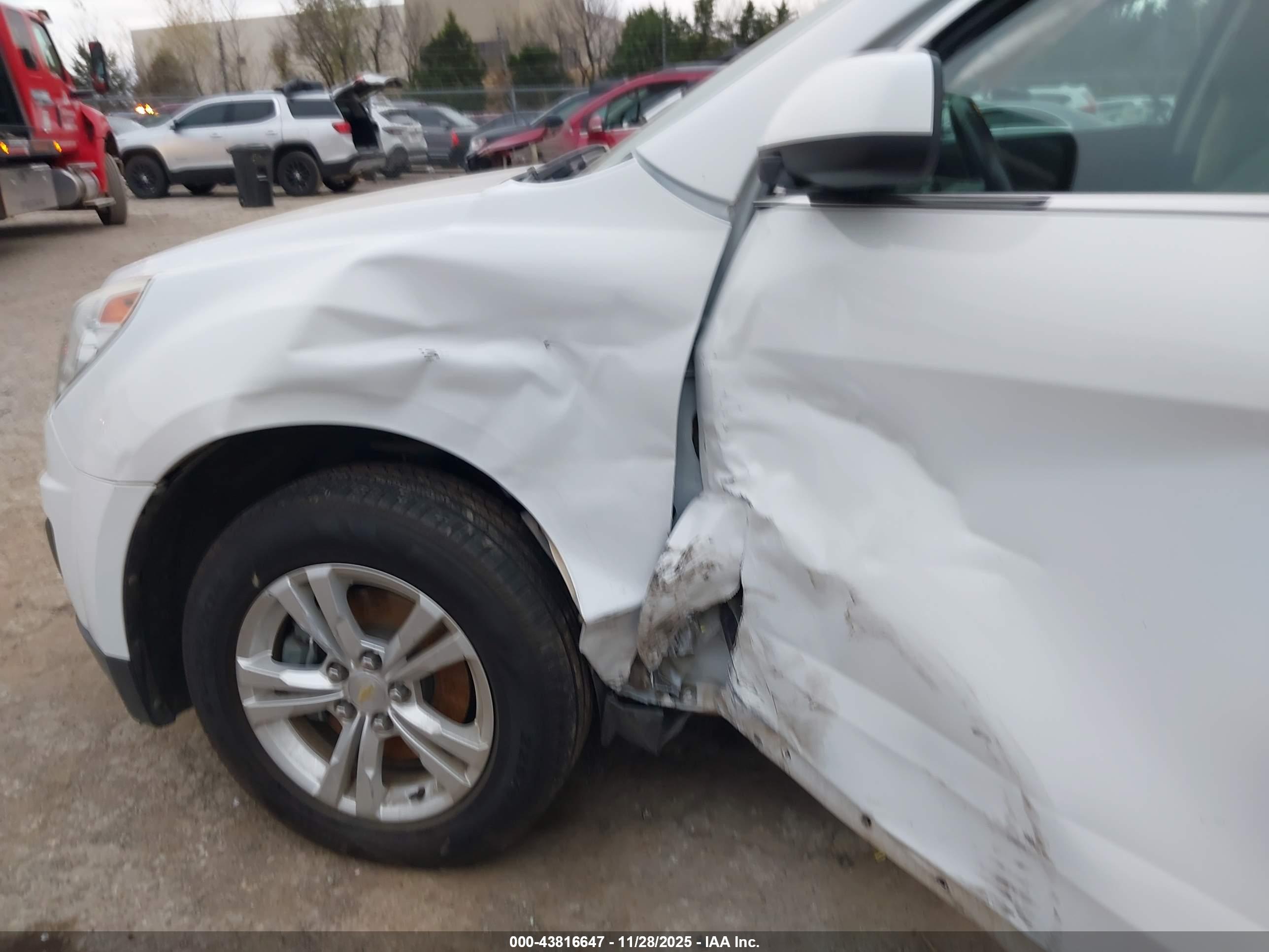 CHEVROLET EQUINOX image 6