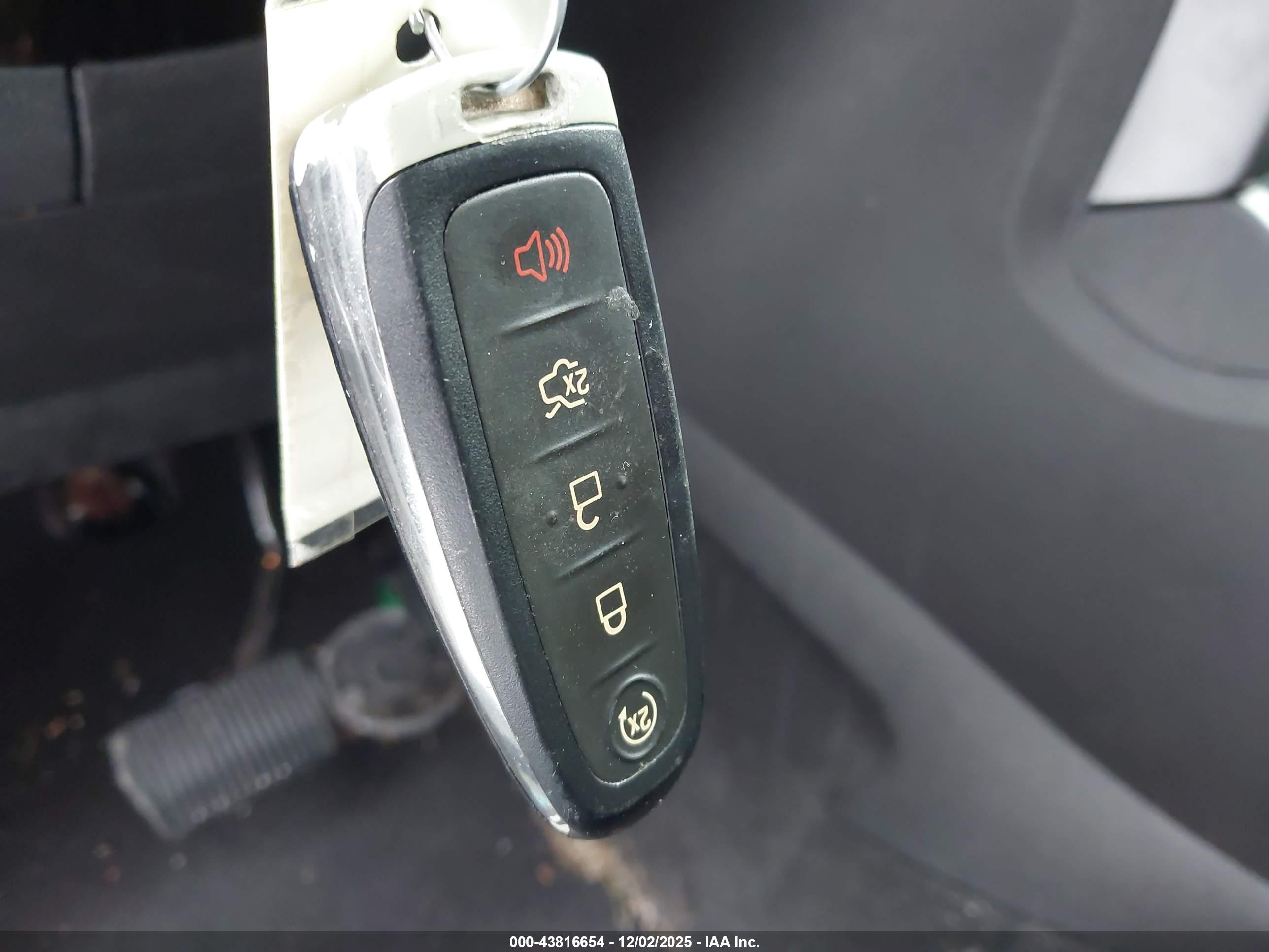 FORD ESCAPE image 11