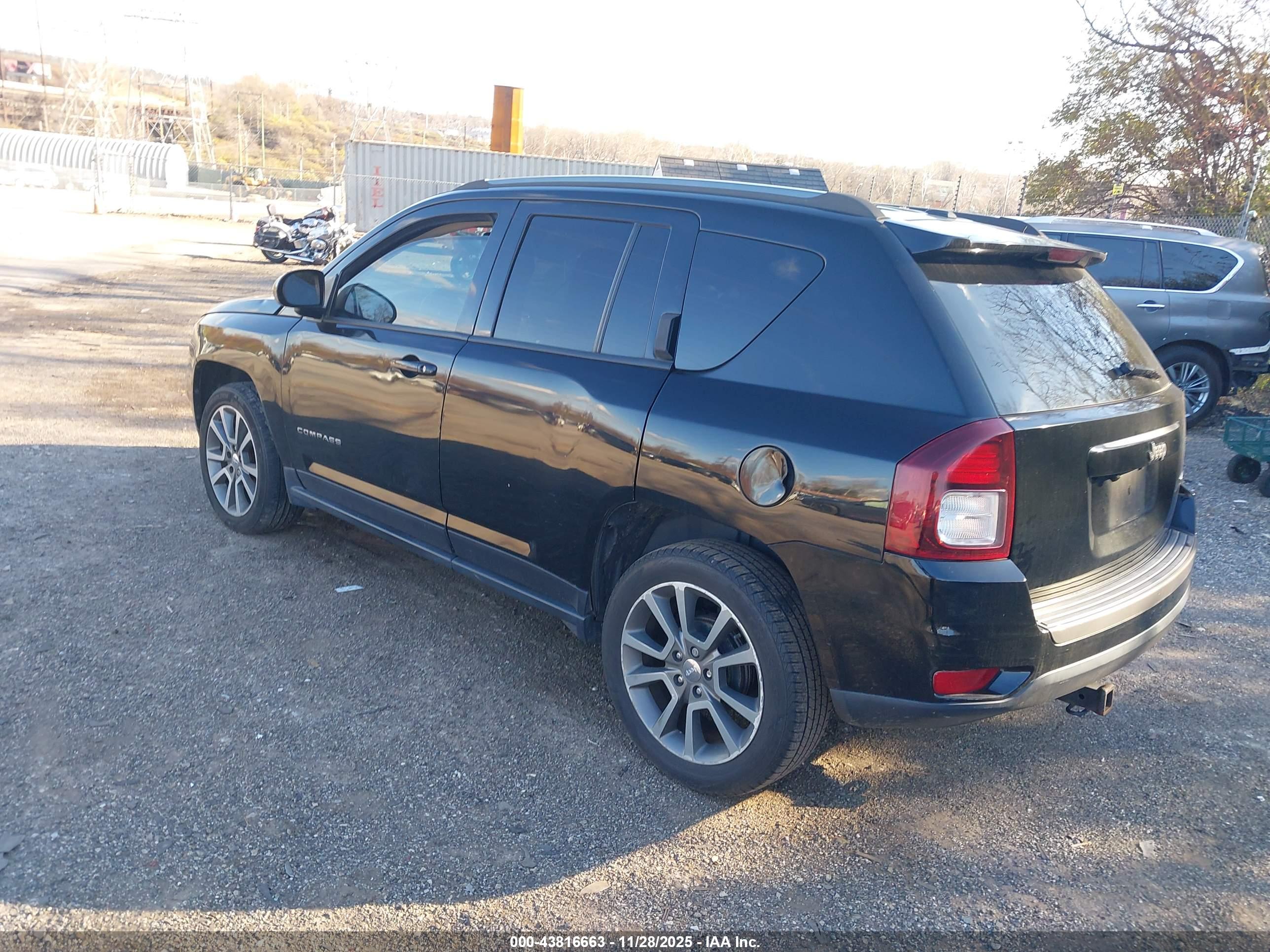 JEEP COMPASS image 3