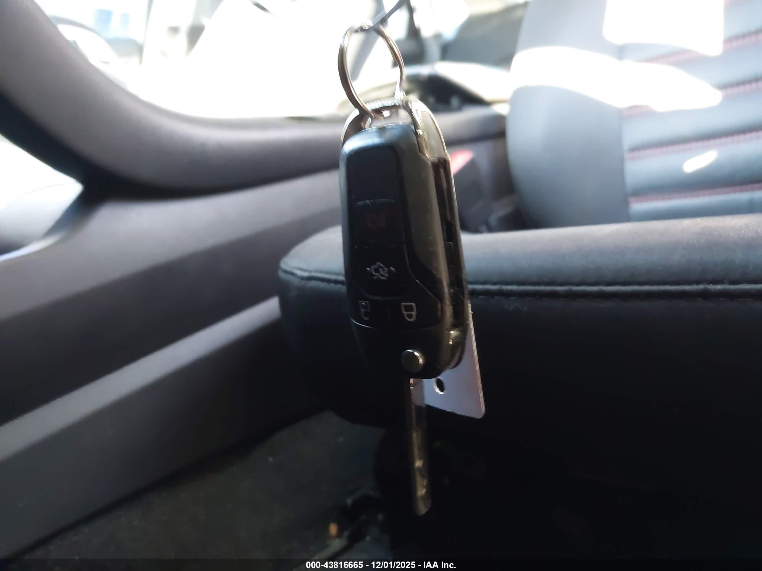 FORD FUSION image 11