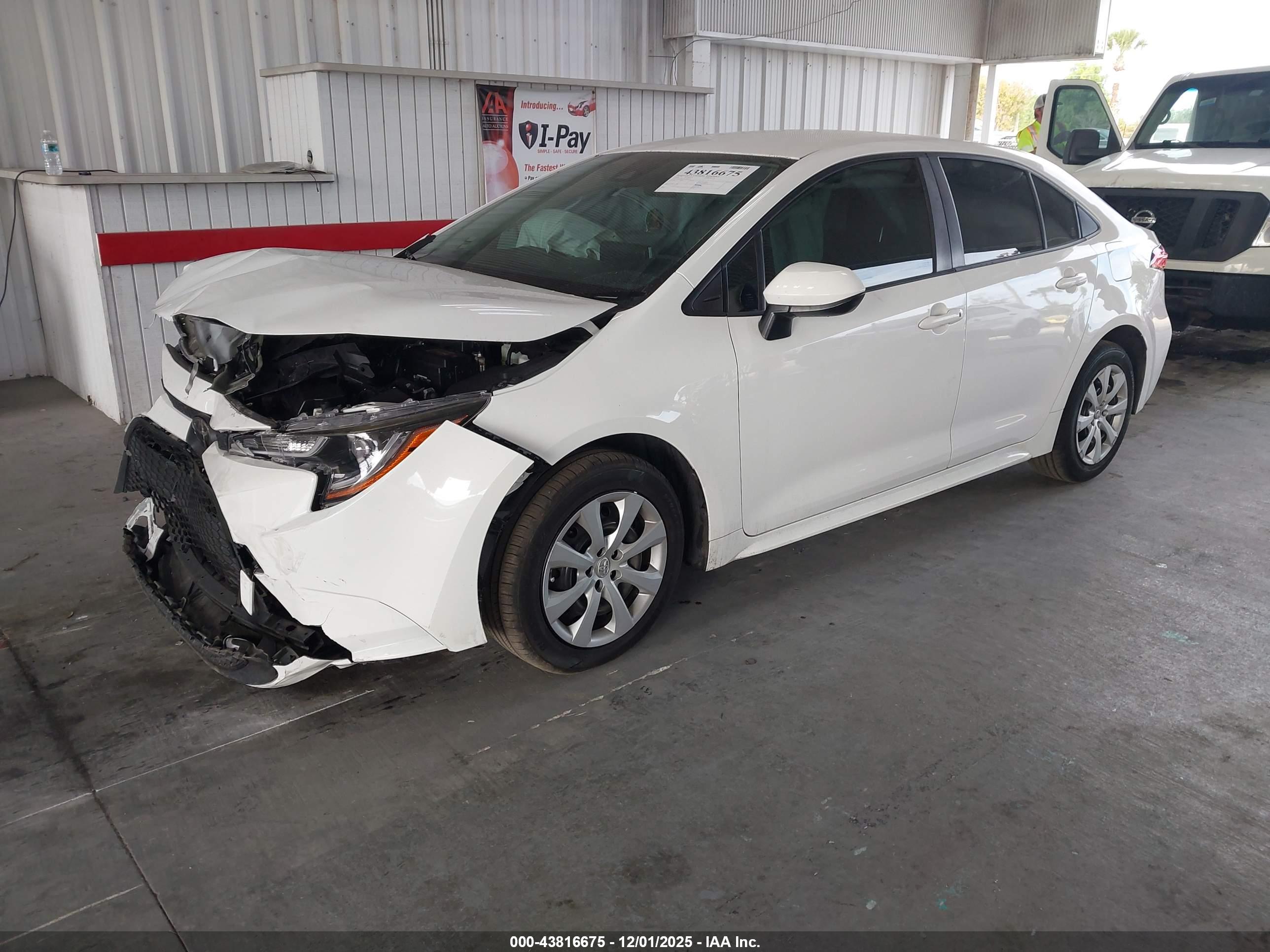 TOYOTA COROLLA image 2