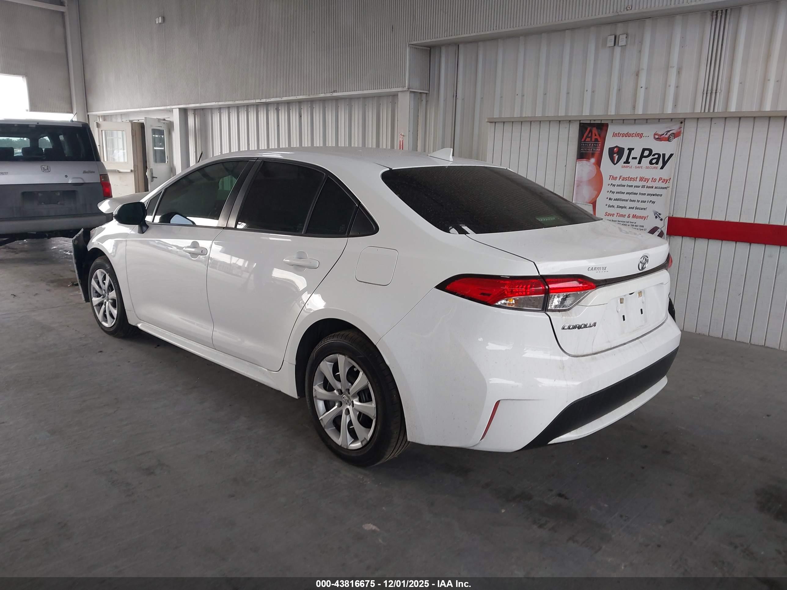 TOYOTA COROLLA image 3