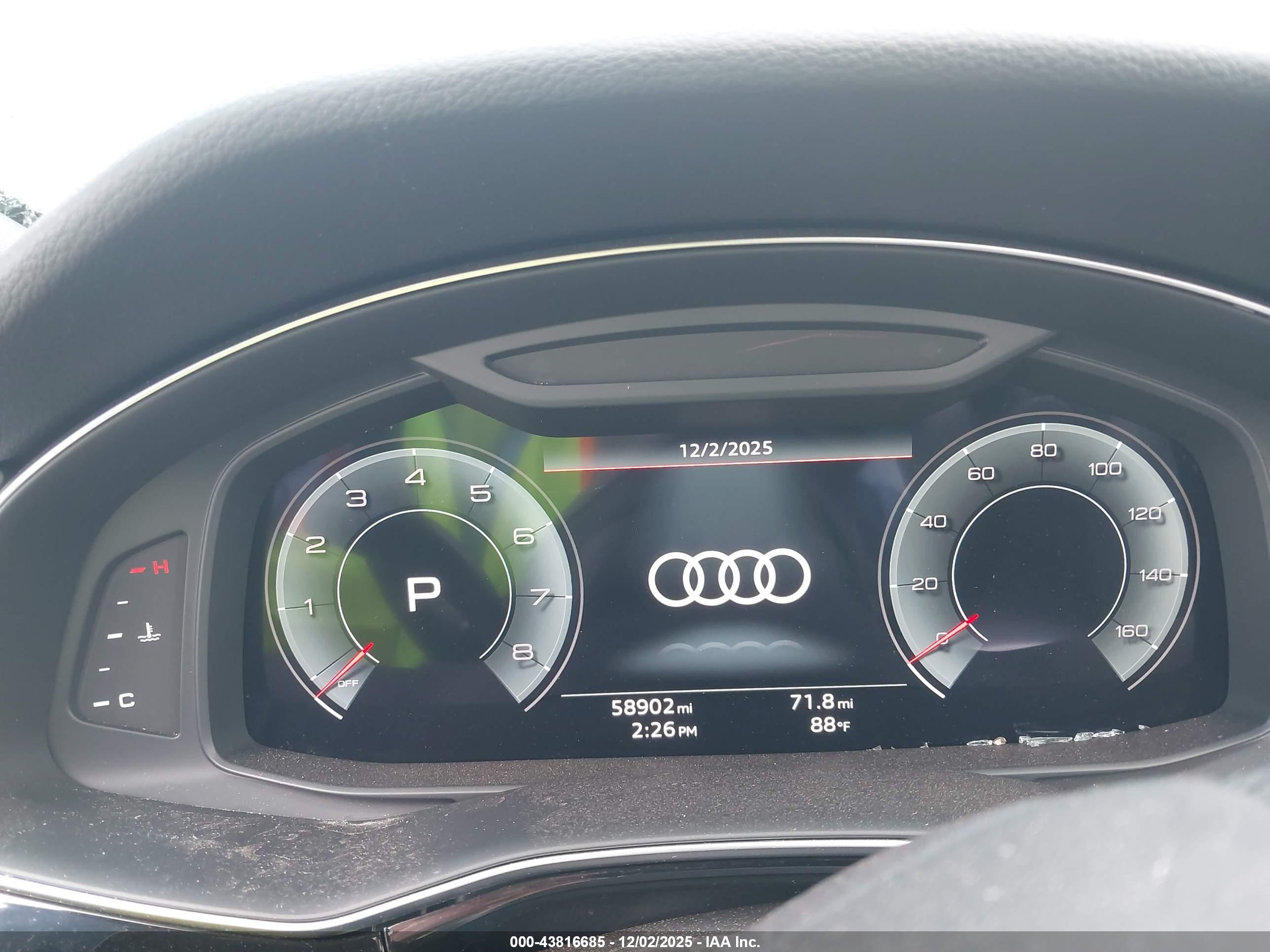 AUDI Q7 image 7
