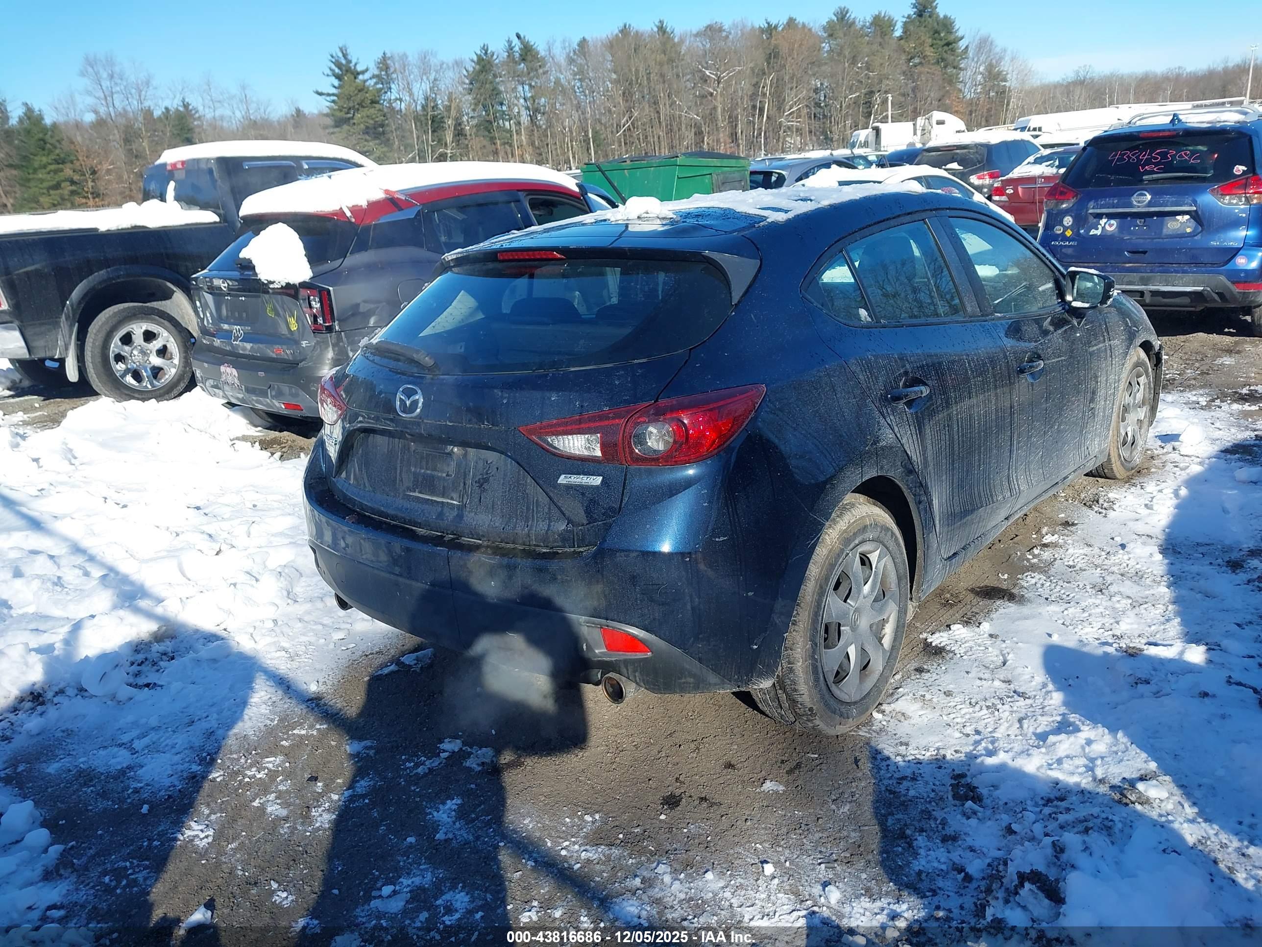 MAZDA MAZDA3 image 4