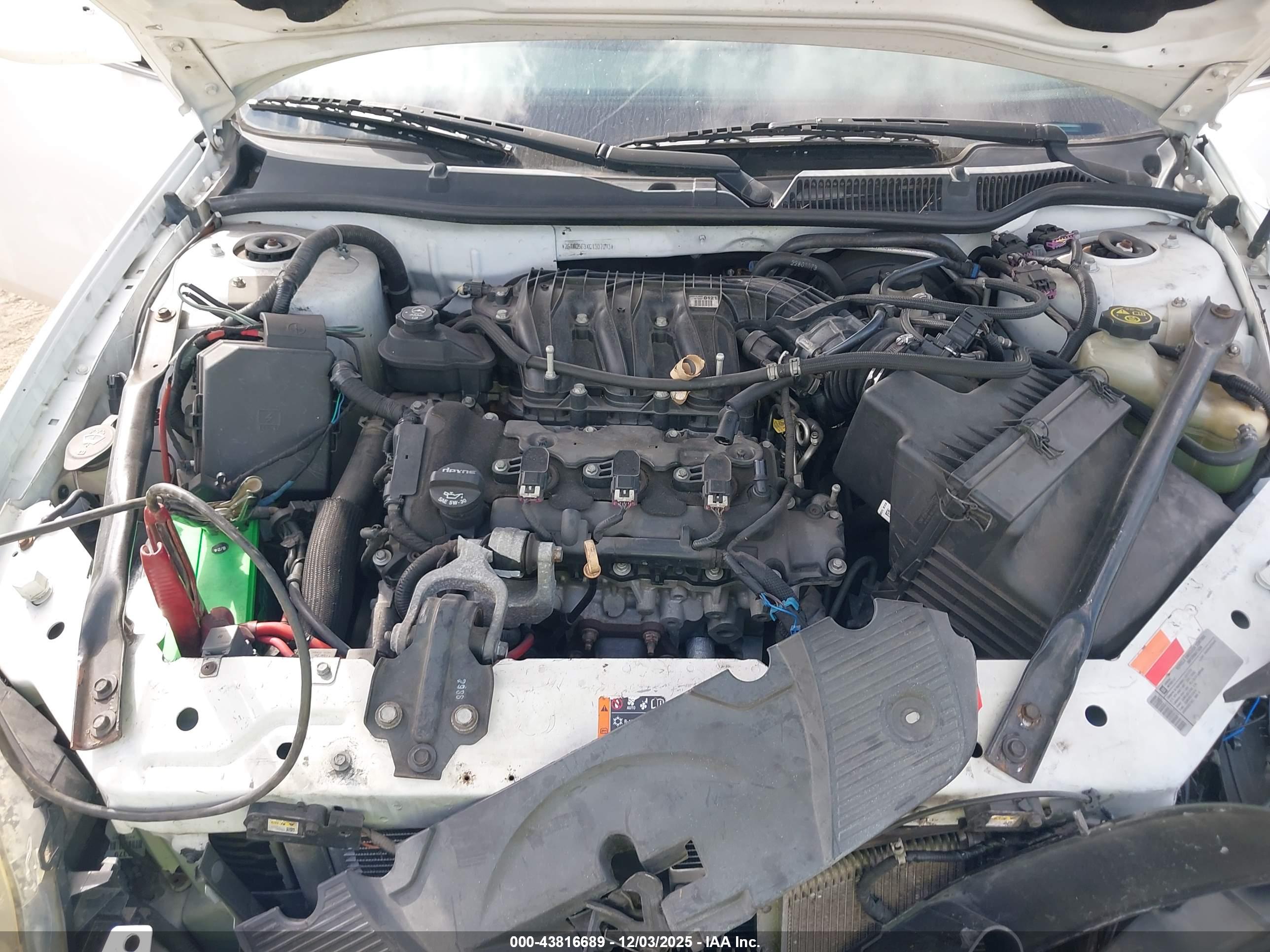 CHEVROLET IMPALA image 10