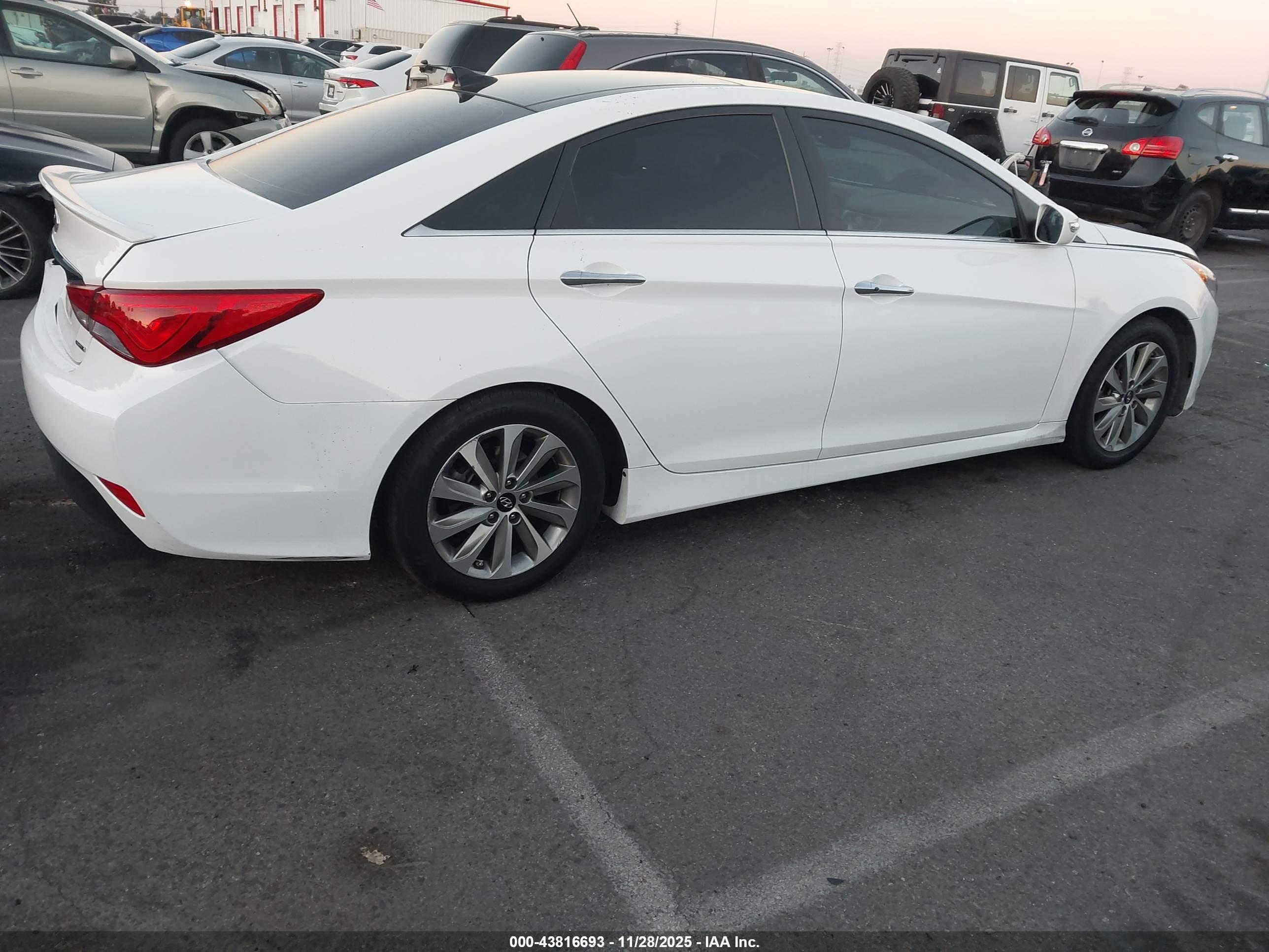 HYUNDAI SONATA image 4