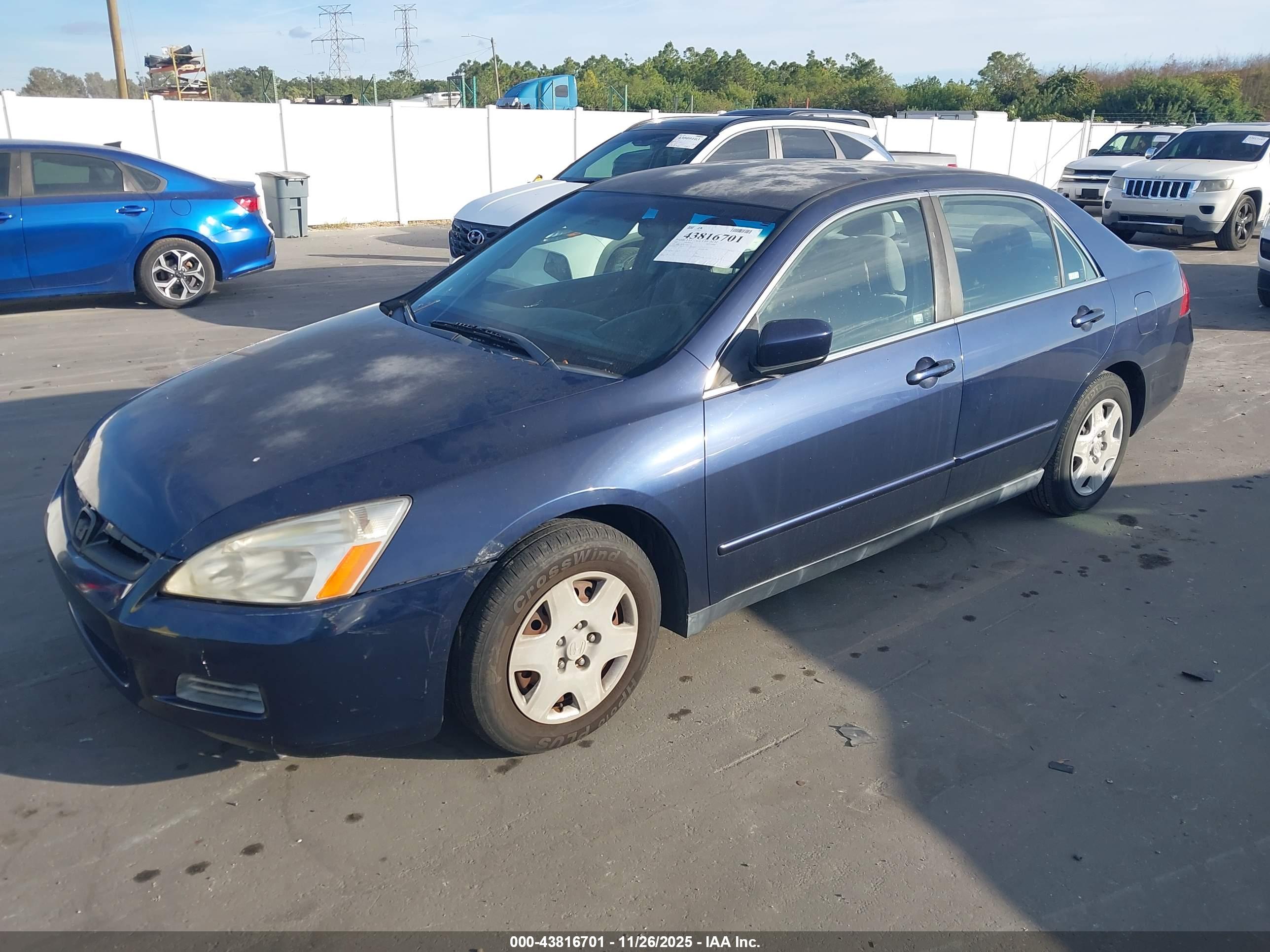 HONDA ACCORD image 2