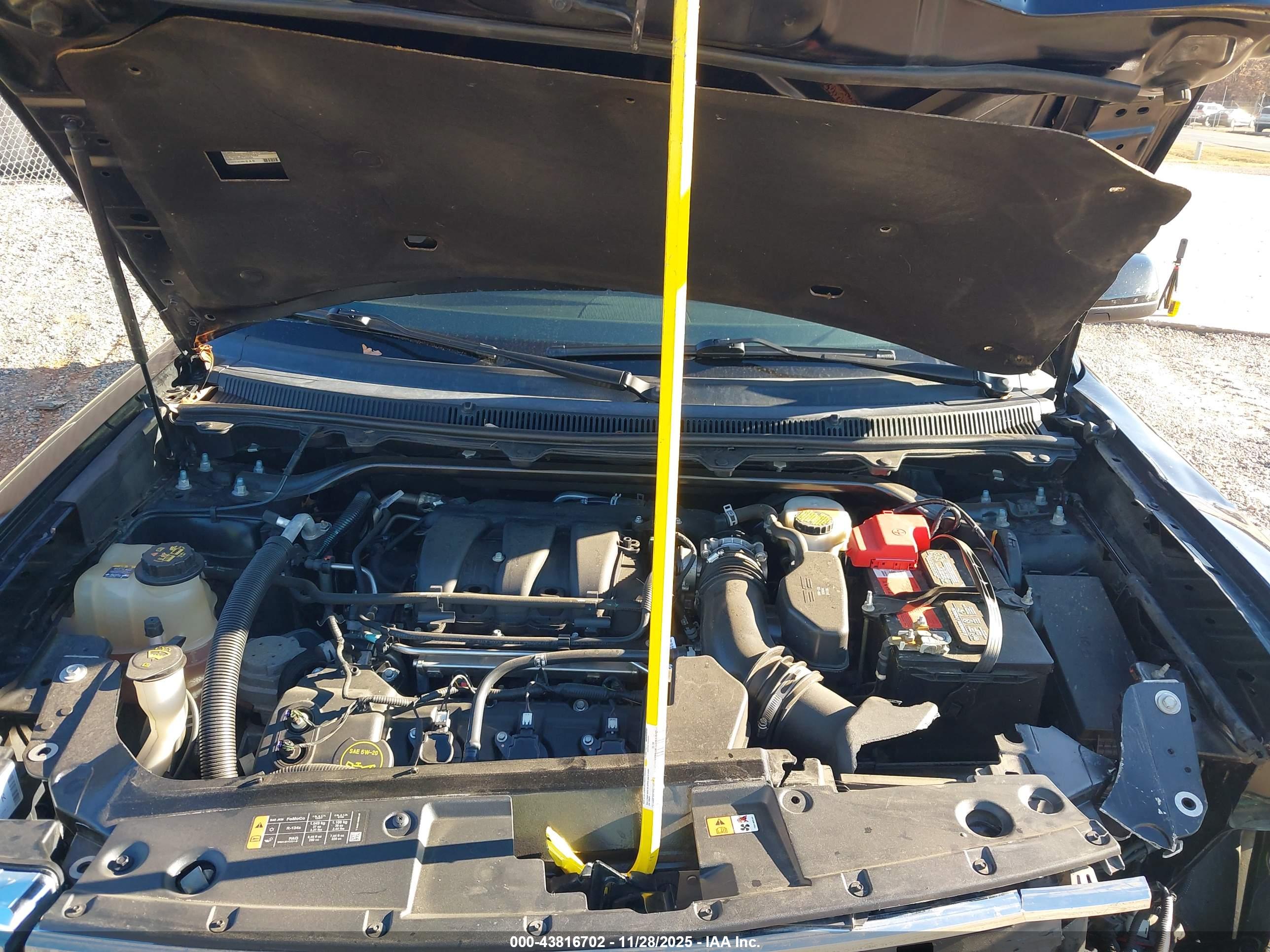 FORD FLEX image 10