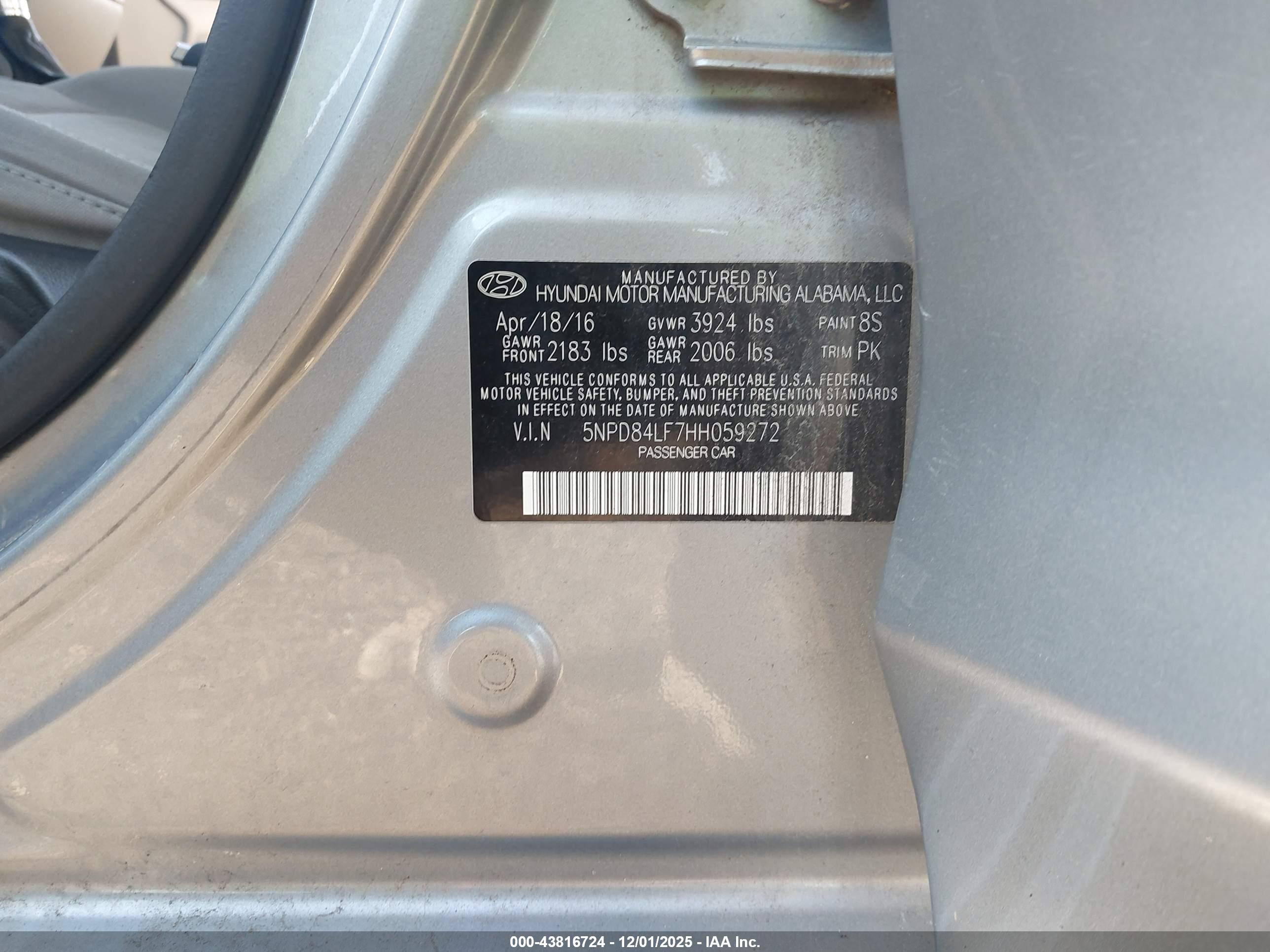 HYUNDAI ELANTRA image 9