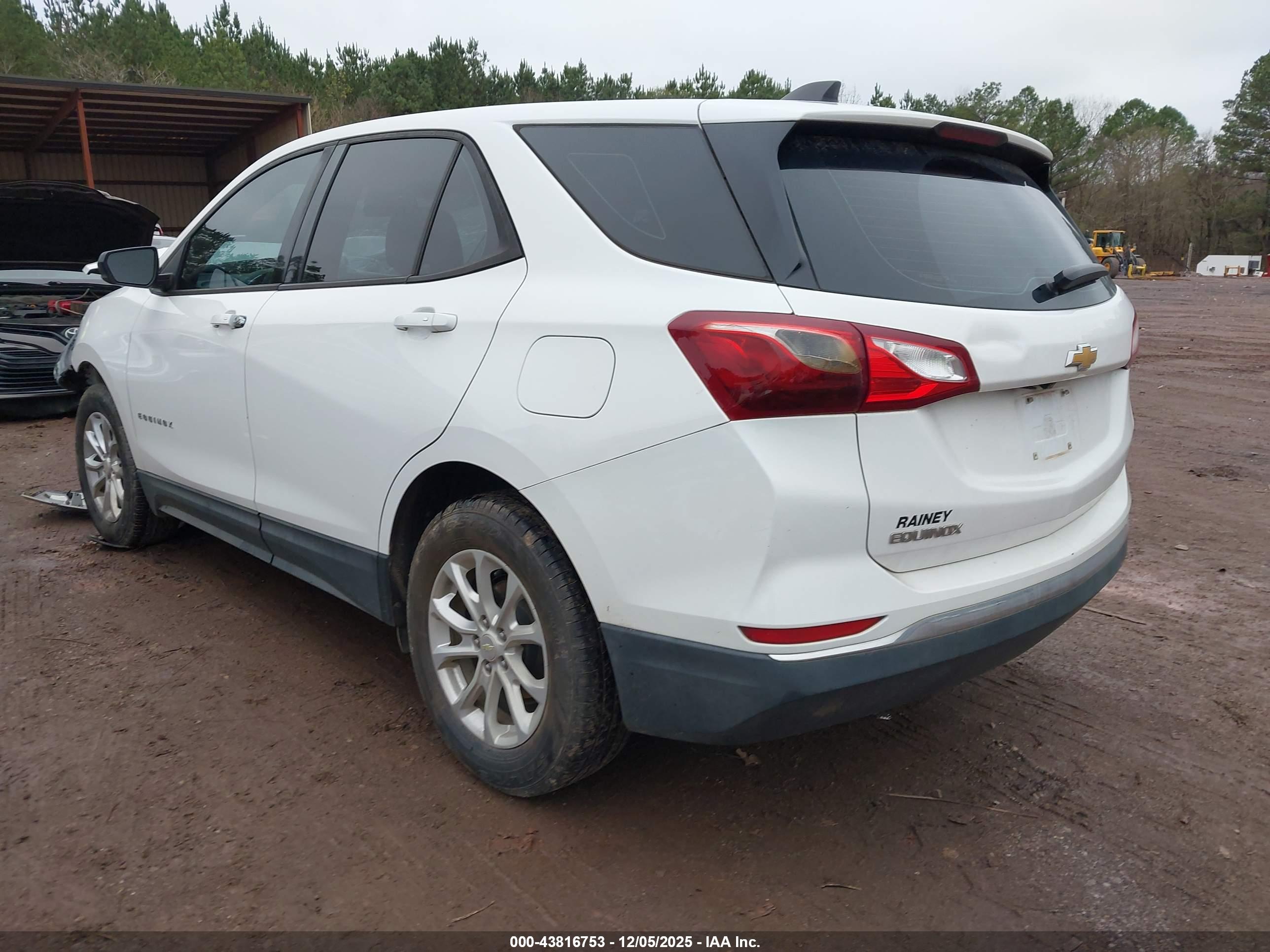 CHEVROLET EQUINOX image 3