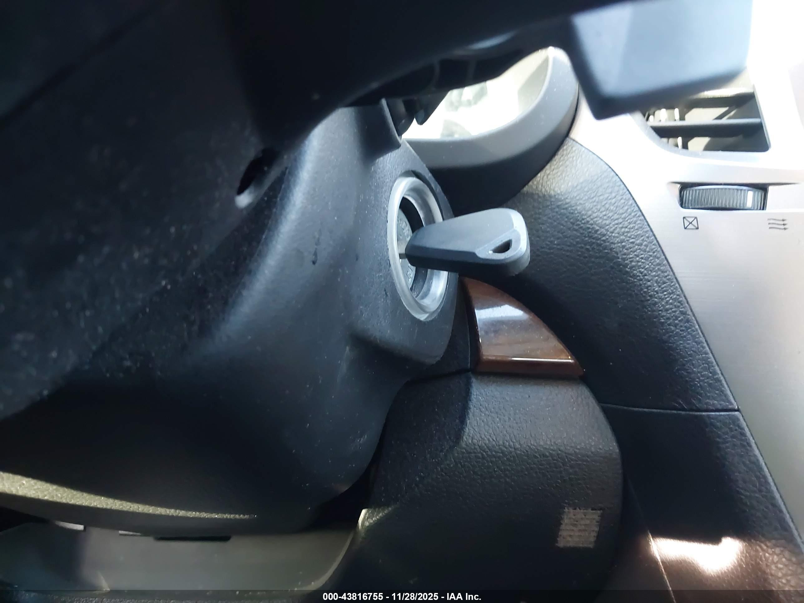 SUBARU LEGACY image 11