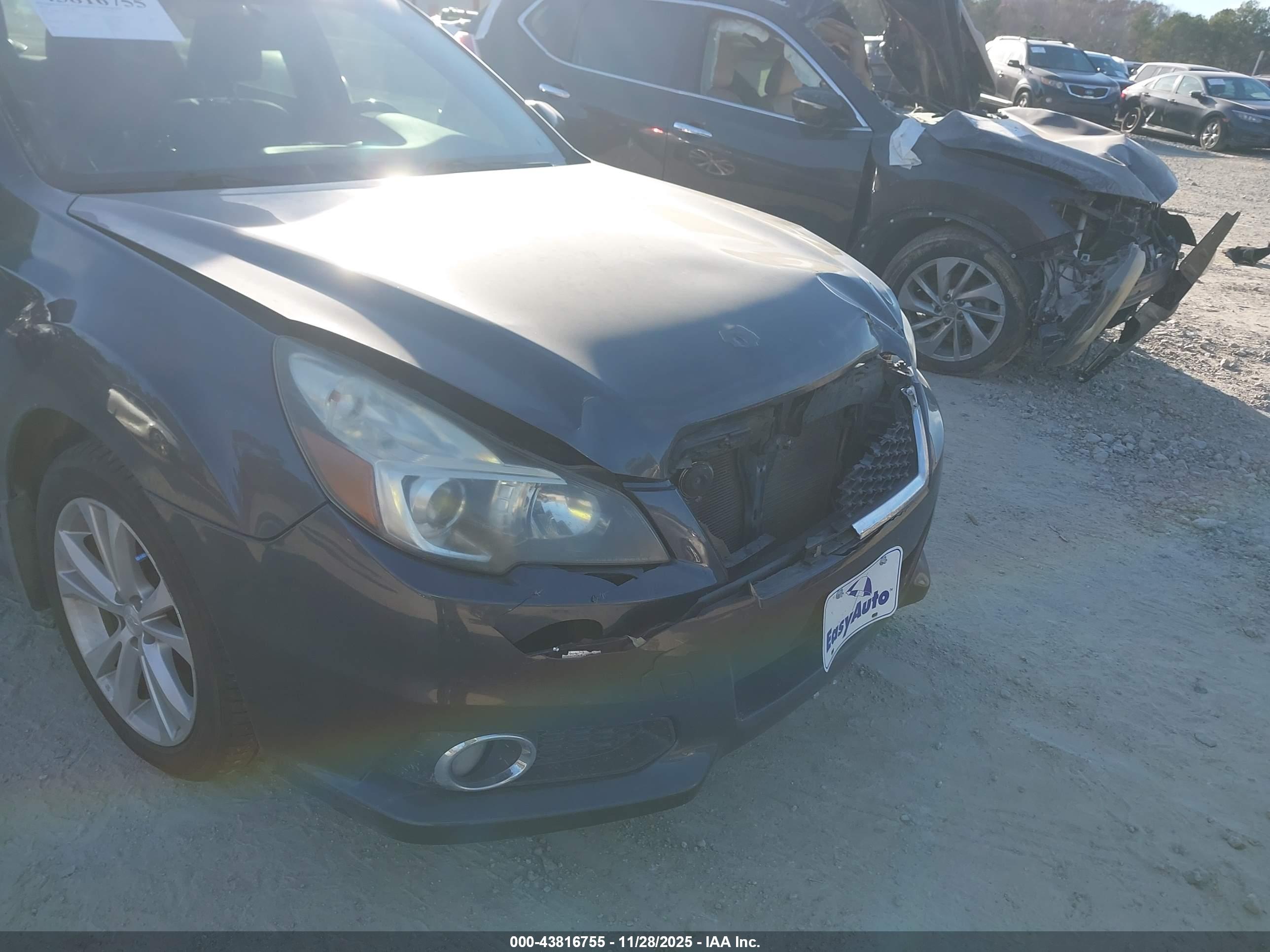 SUBARU LEGACY image 6