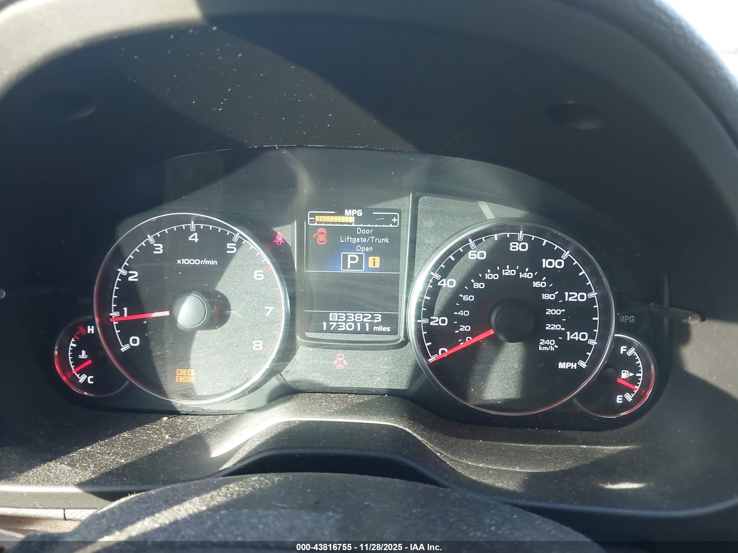 SUBARU LEGACY image 7