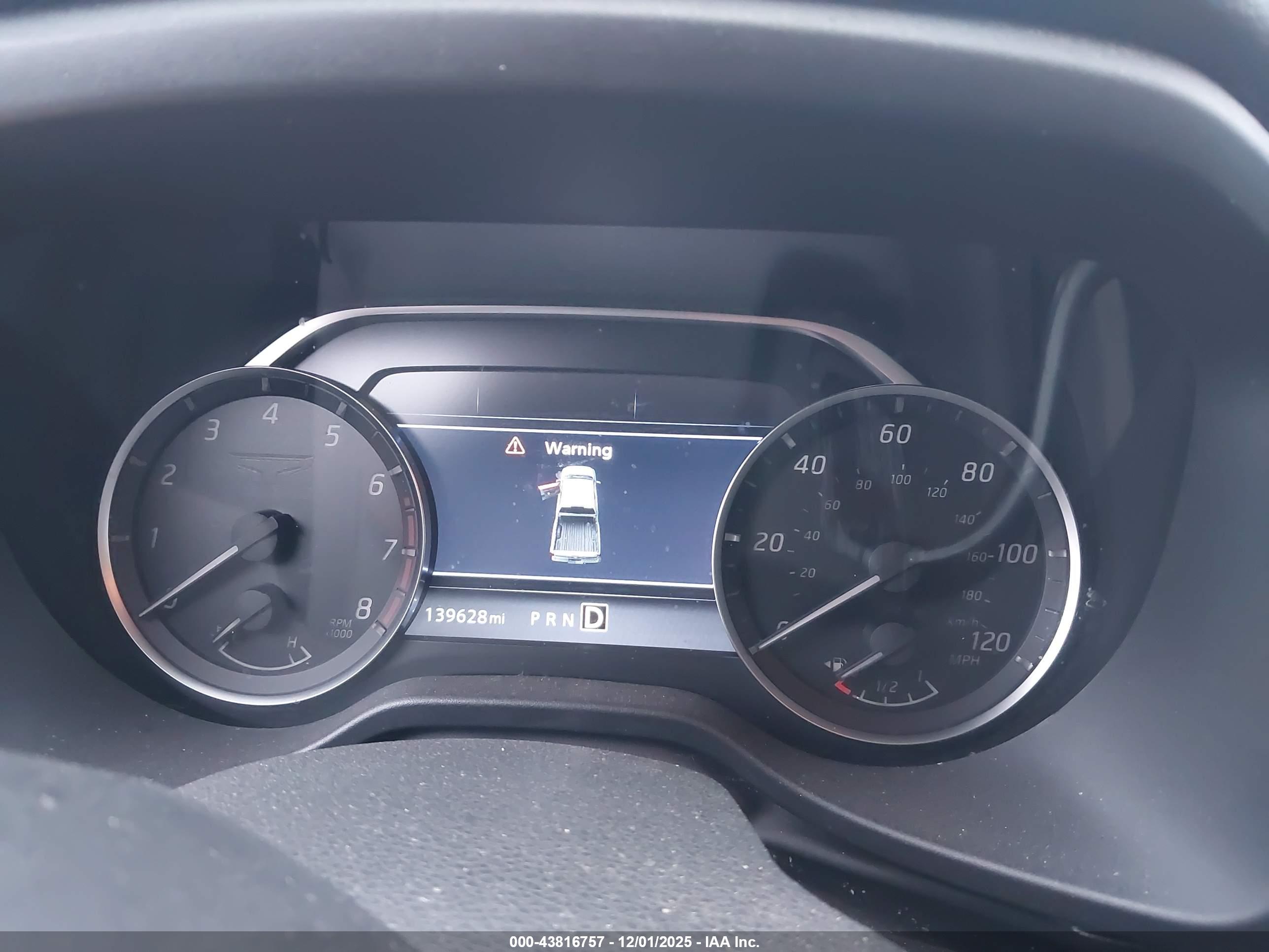 NISSAN TITAN image 7