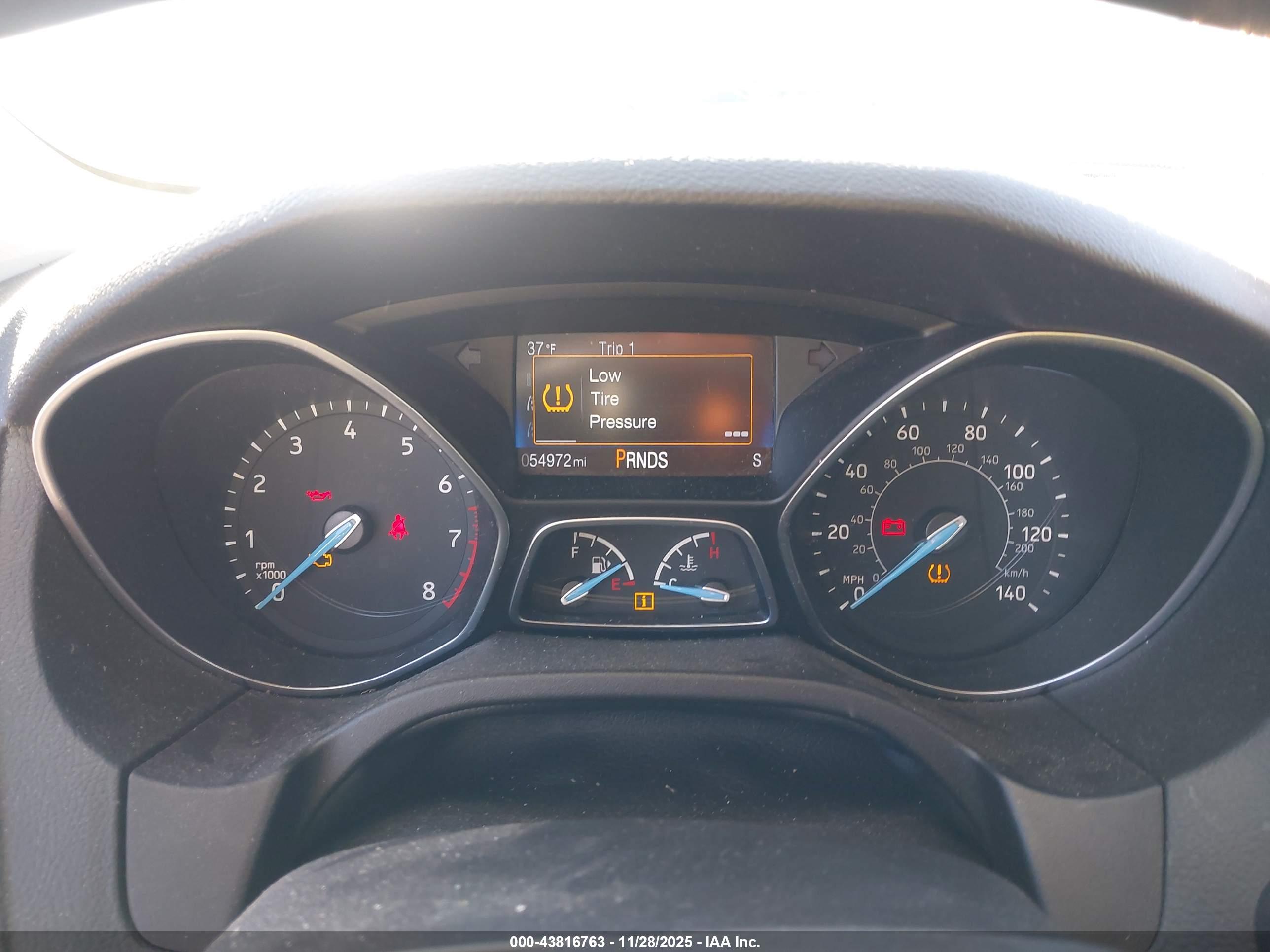 FORD FOCUS image 7