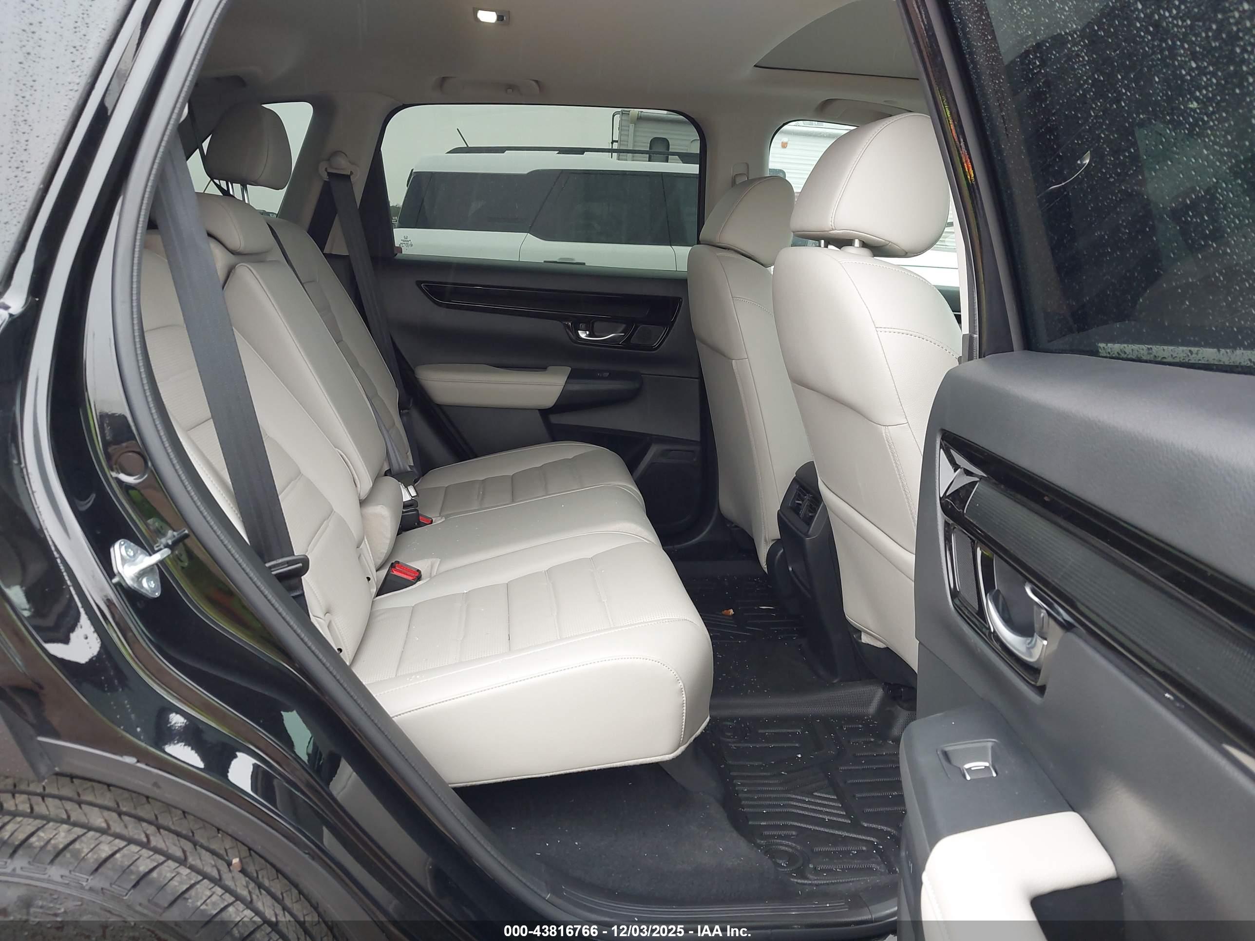 HONDA CR-V image 8