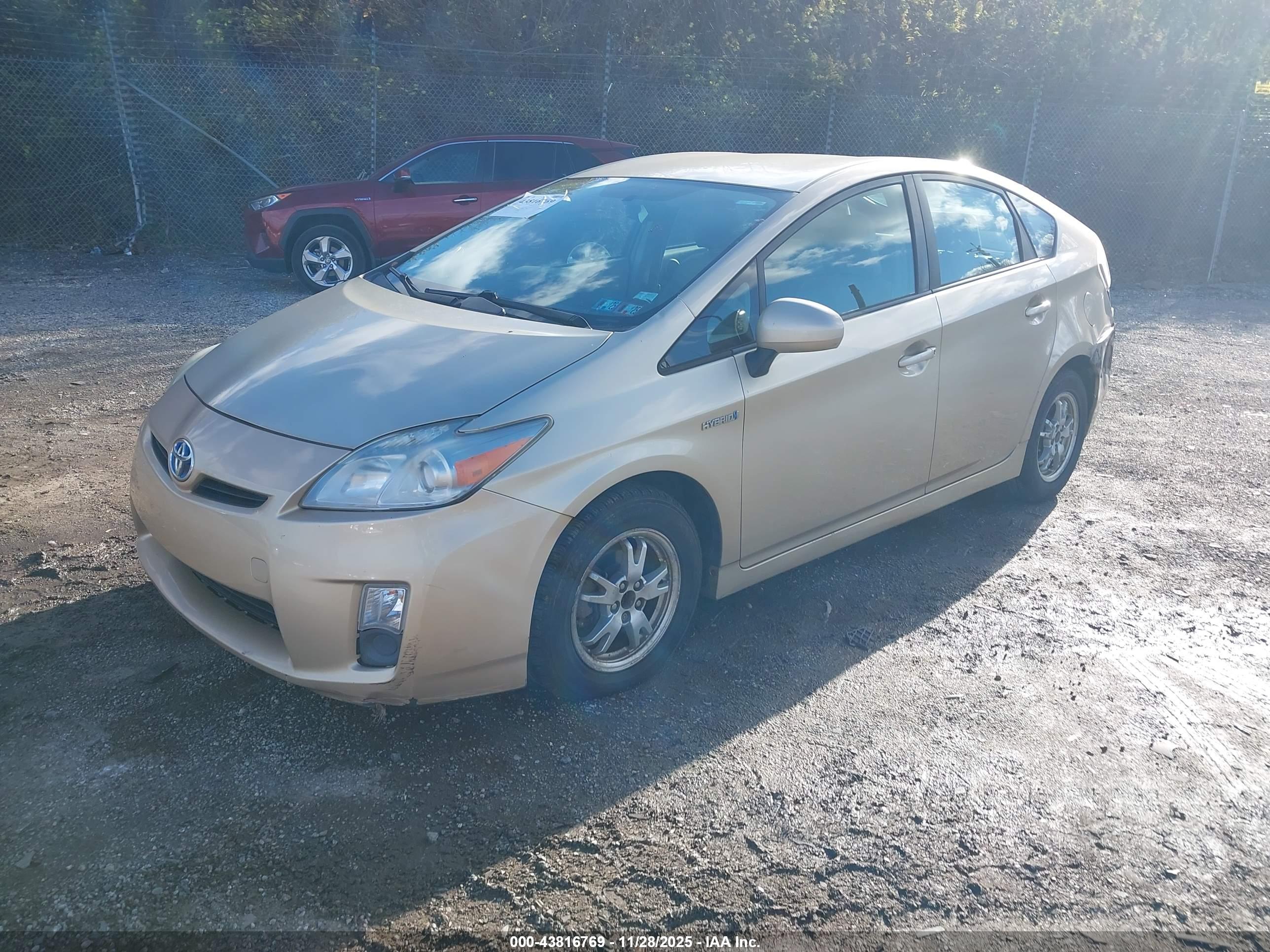 TOYOTA PRIUS image 2