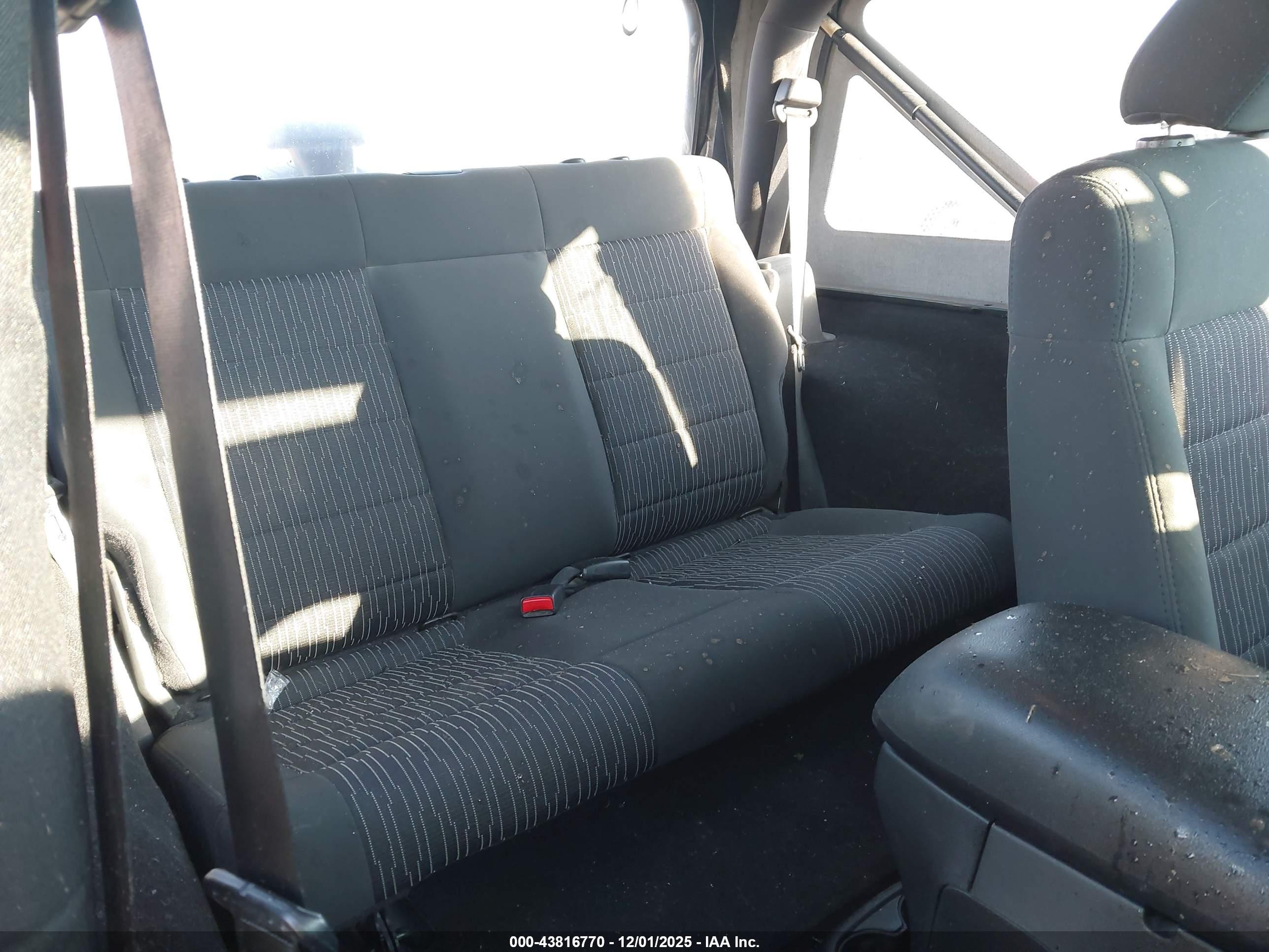 JEEP WRANGLER image 8