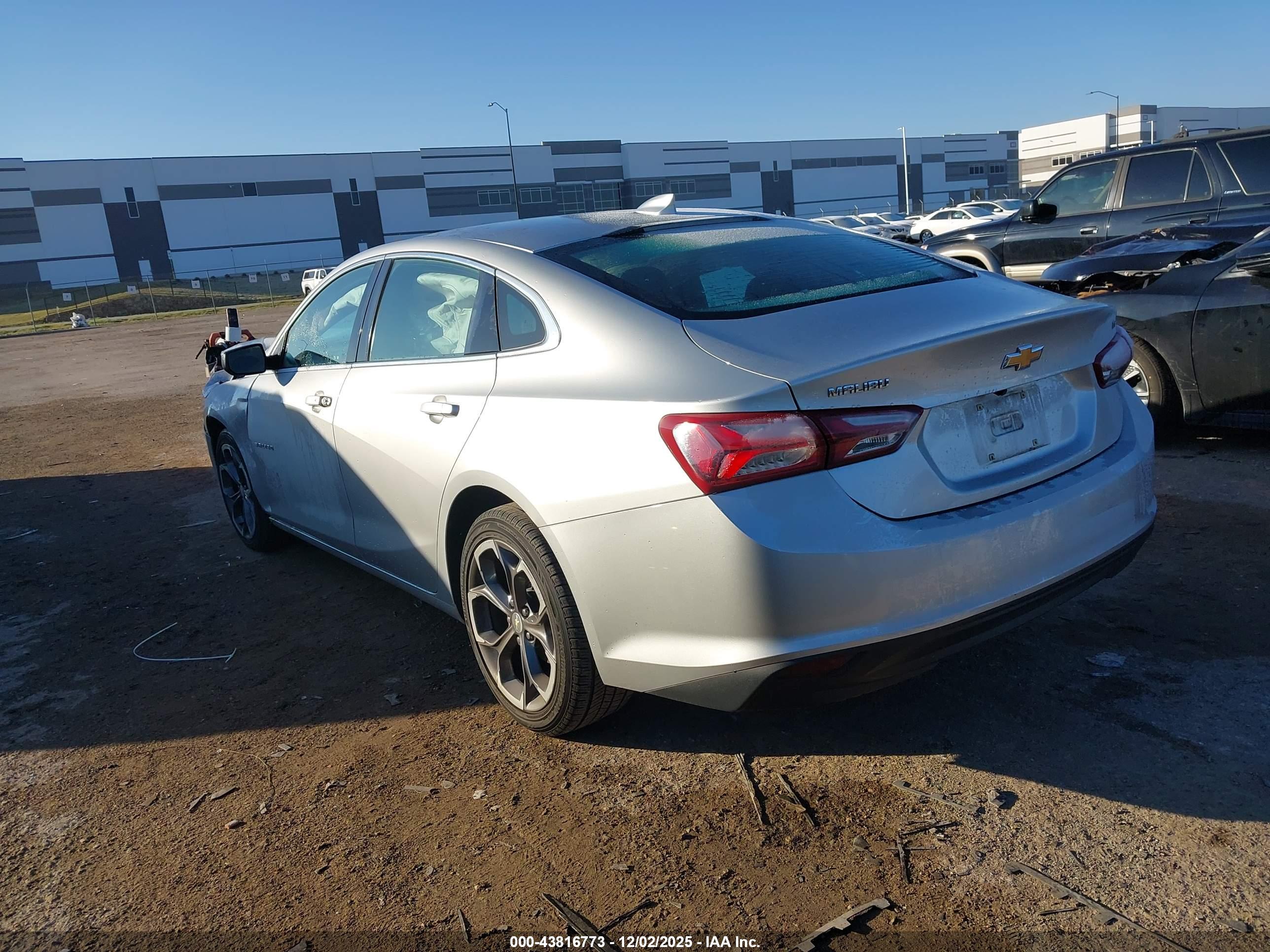 CHEVROLET MALIBU image 3