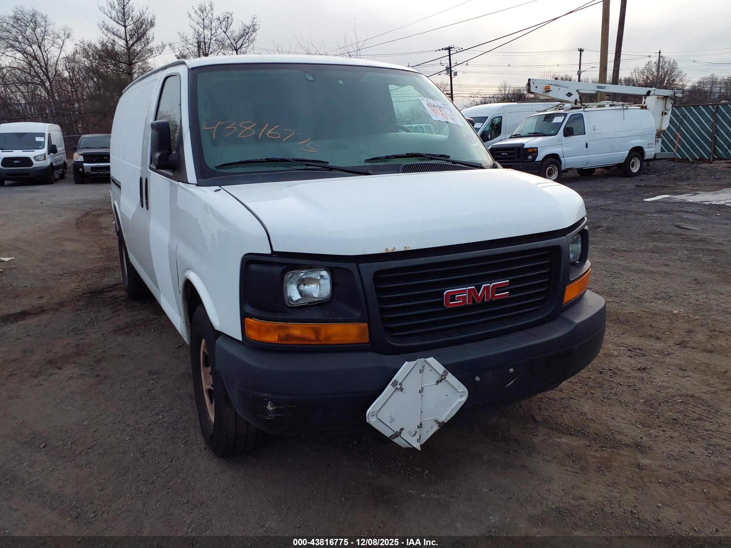 GMC SAVANA image 6