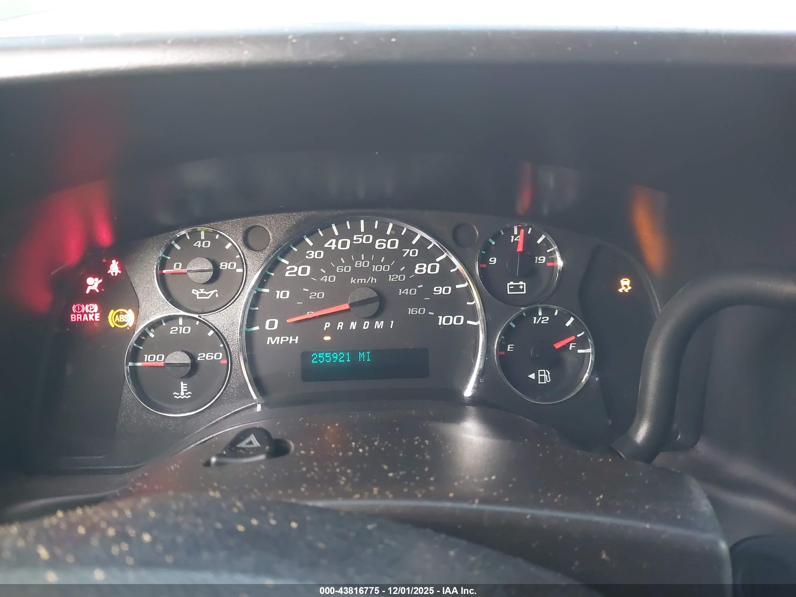 GMC SAVANA image 7