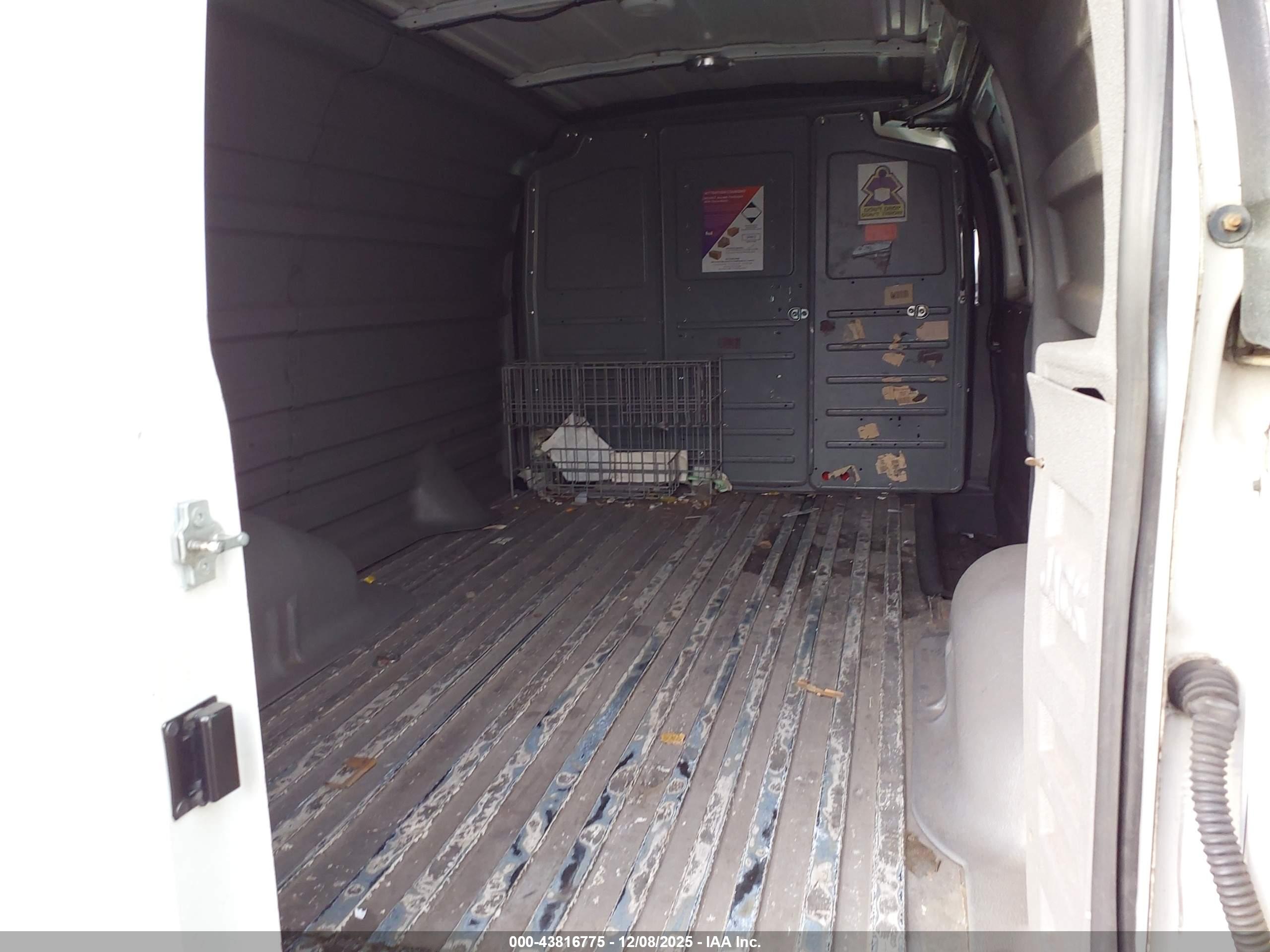 GMC SAVANA image 8