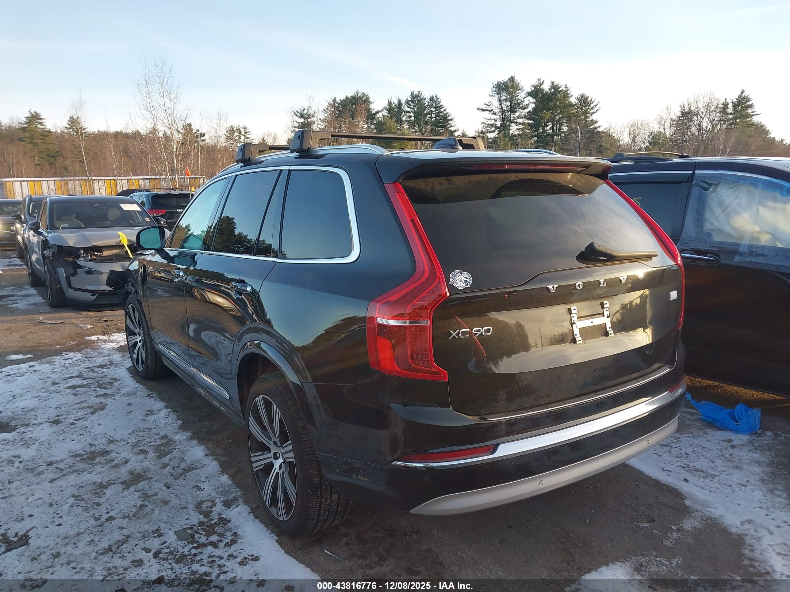 VOLVO XC90 image 3