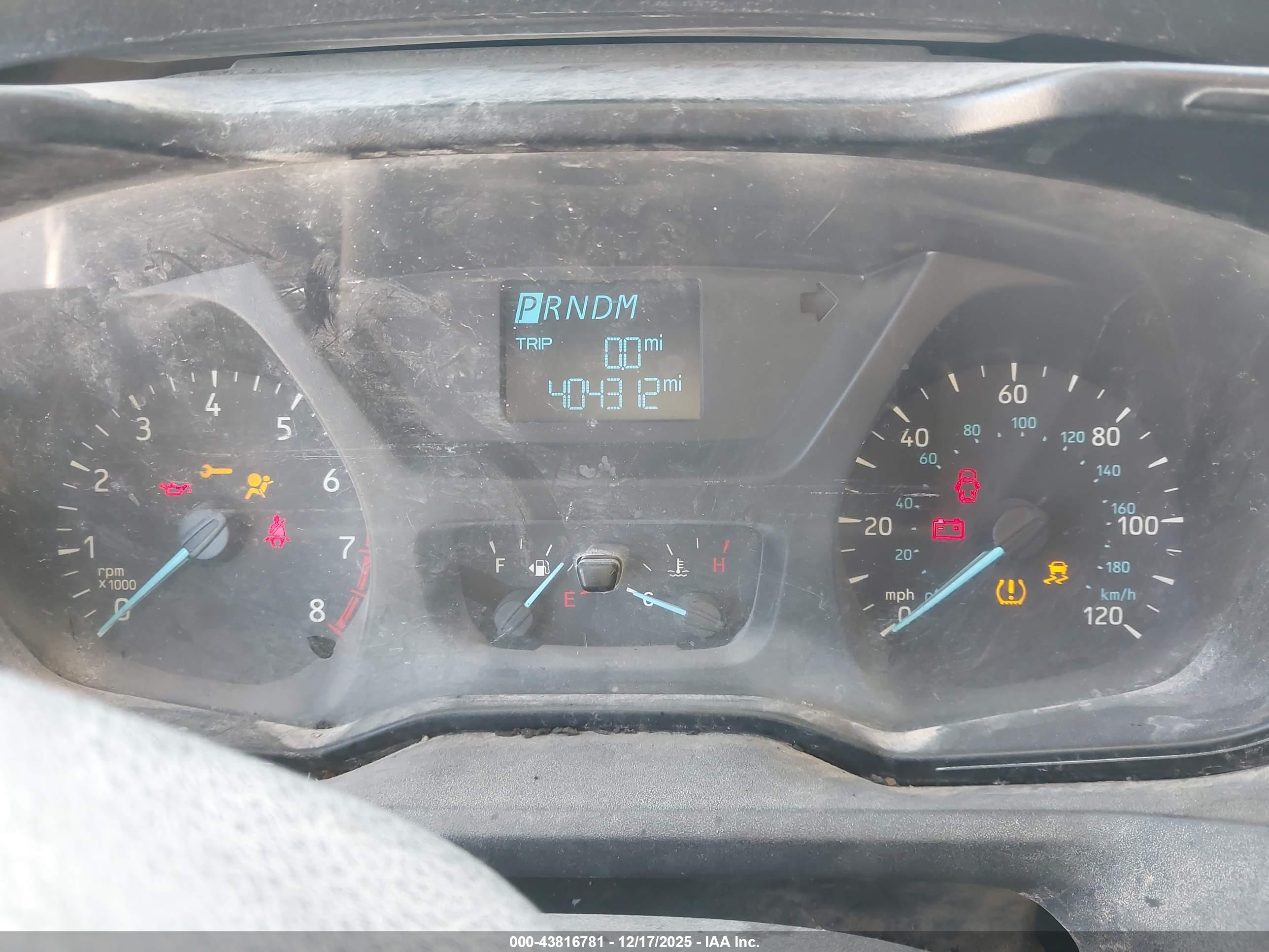 FORD TRANSIT-150 image 7