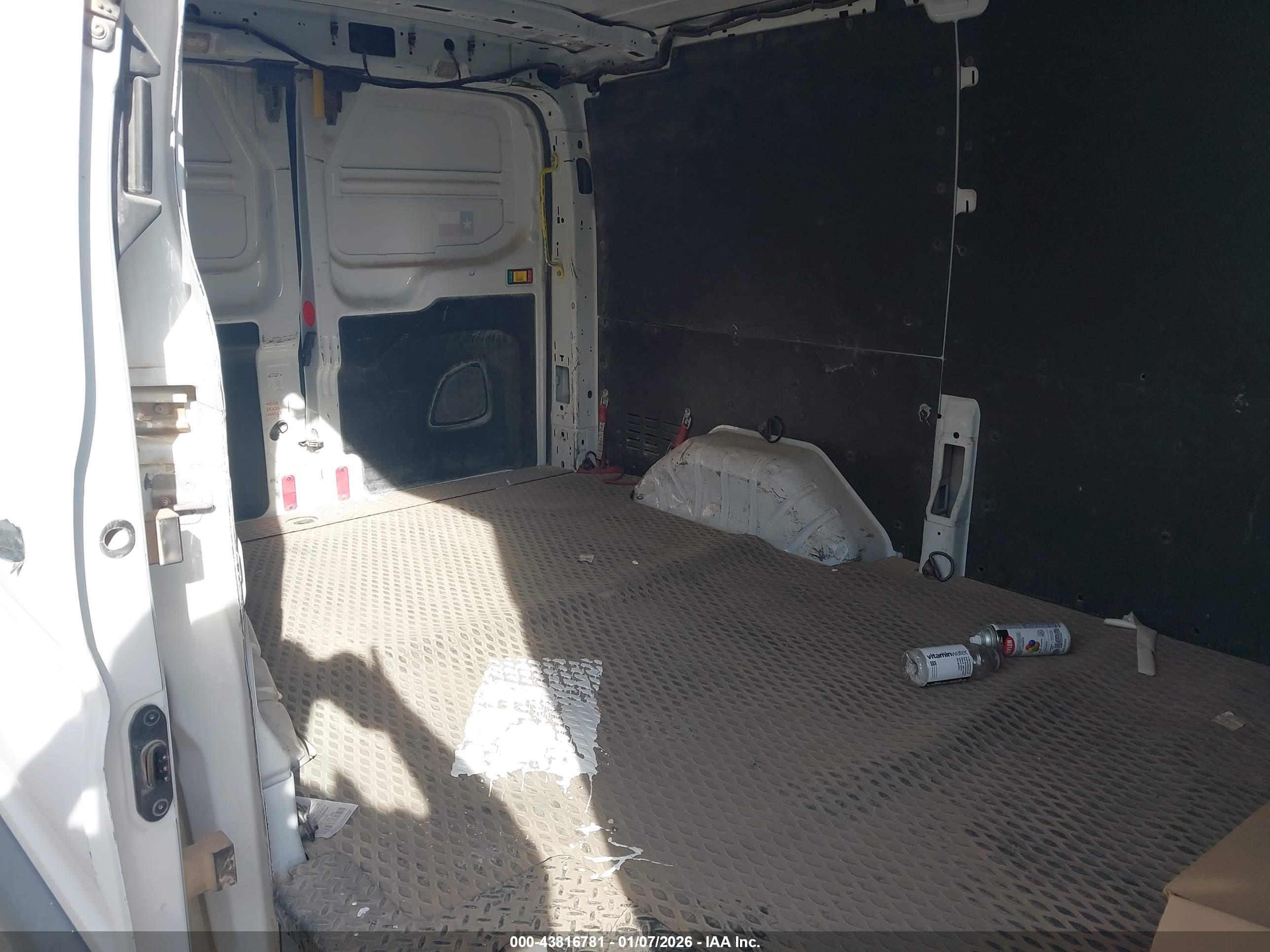 FORD TRANSIT-150 image 8