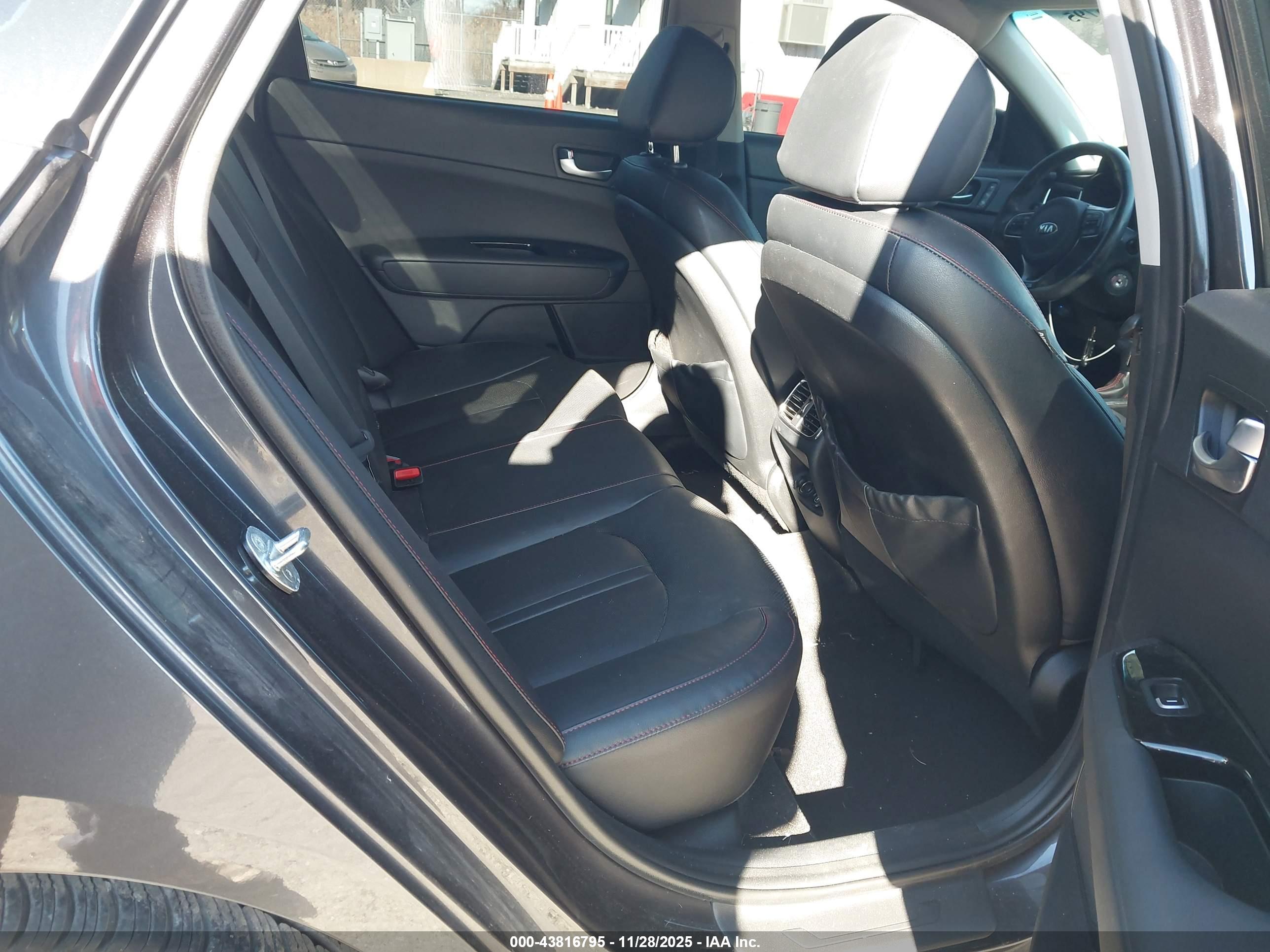 KIA OPTIMA image 8