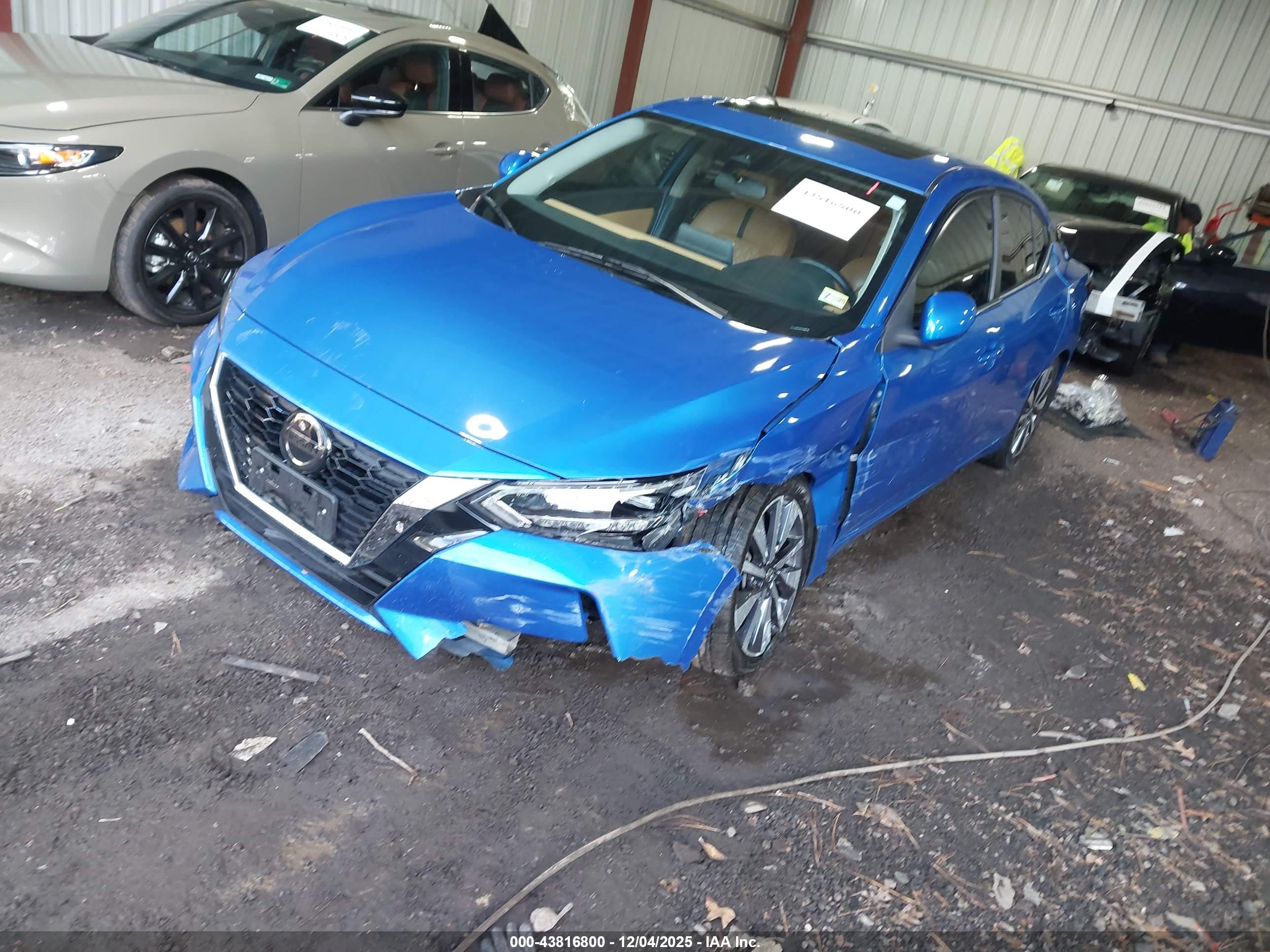 NISSAN SENTRA image 2