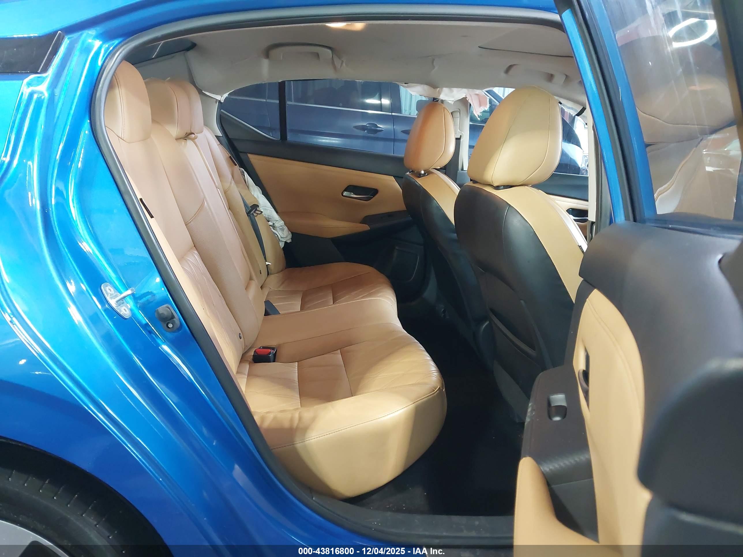 NISSAN SENTRA image 8