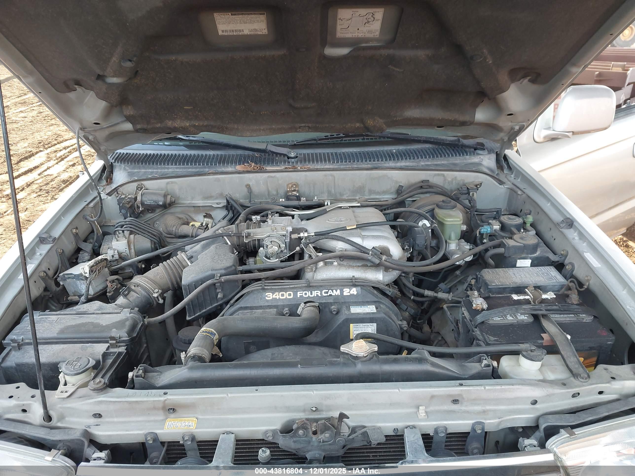 TOYOTA 4RUNNER image 10