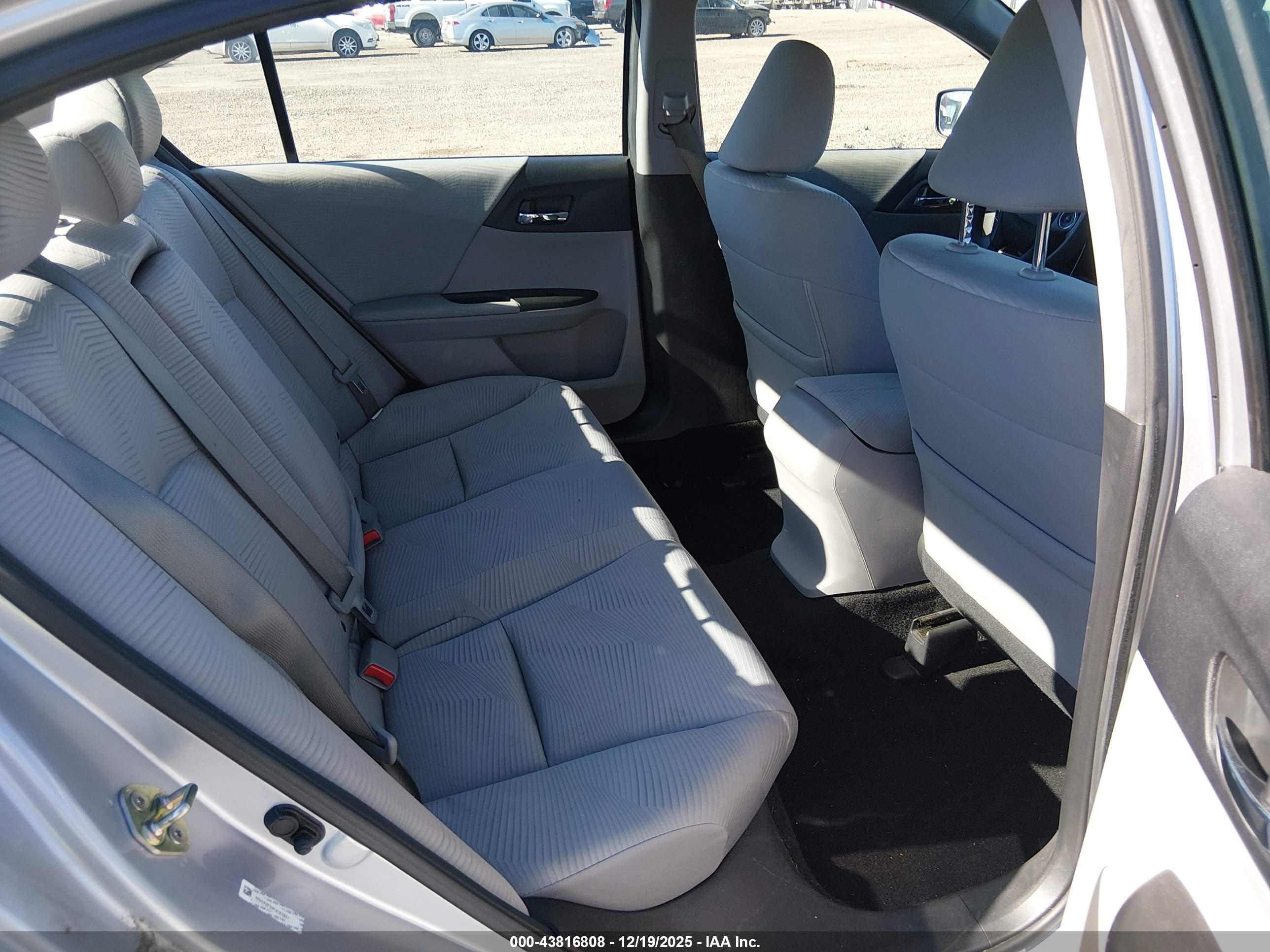 HONDA ACCORD image 8